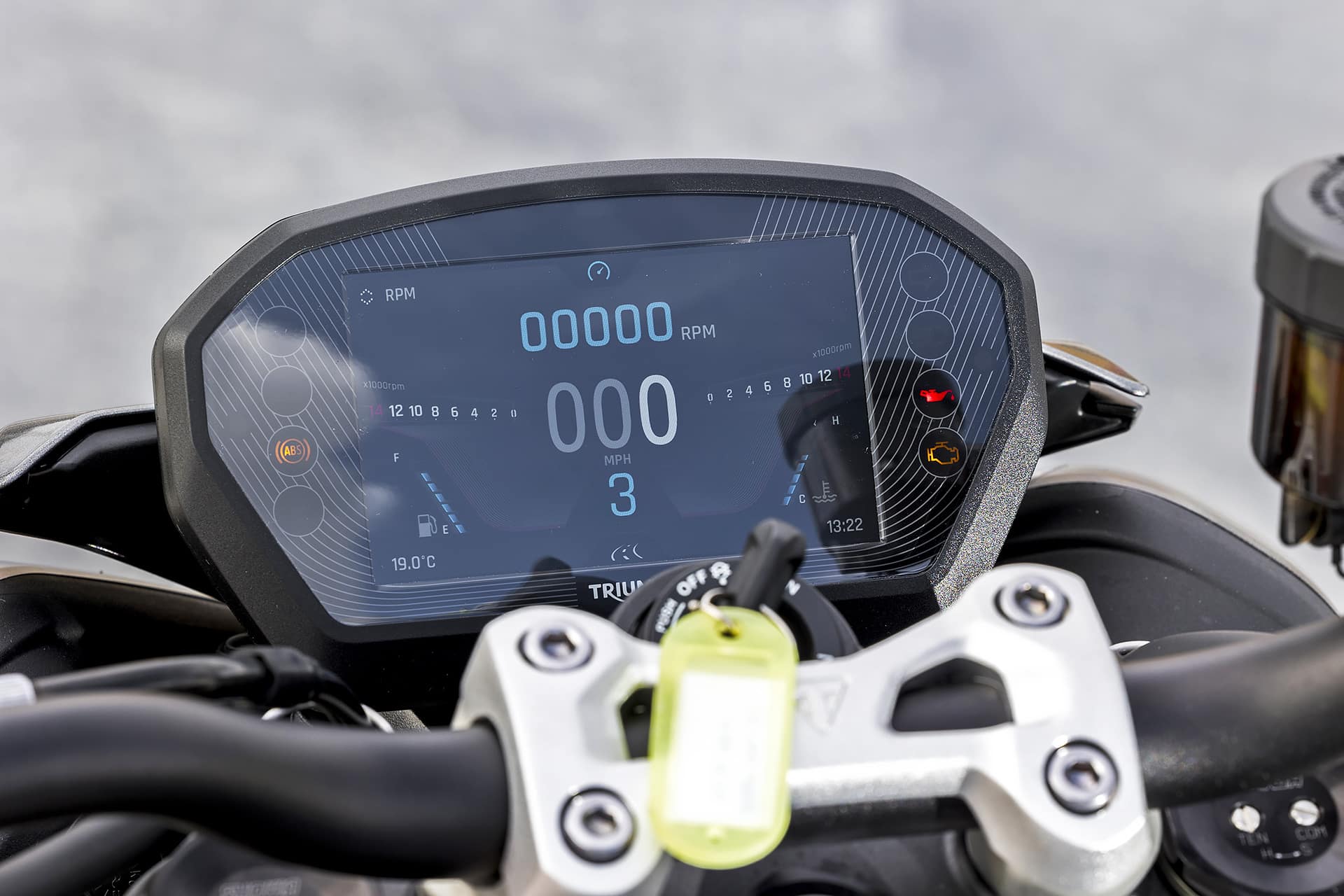 Yamaha MT-09 SP Vs Triumph Street Triple 765 RS