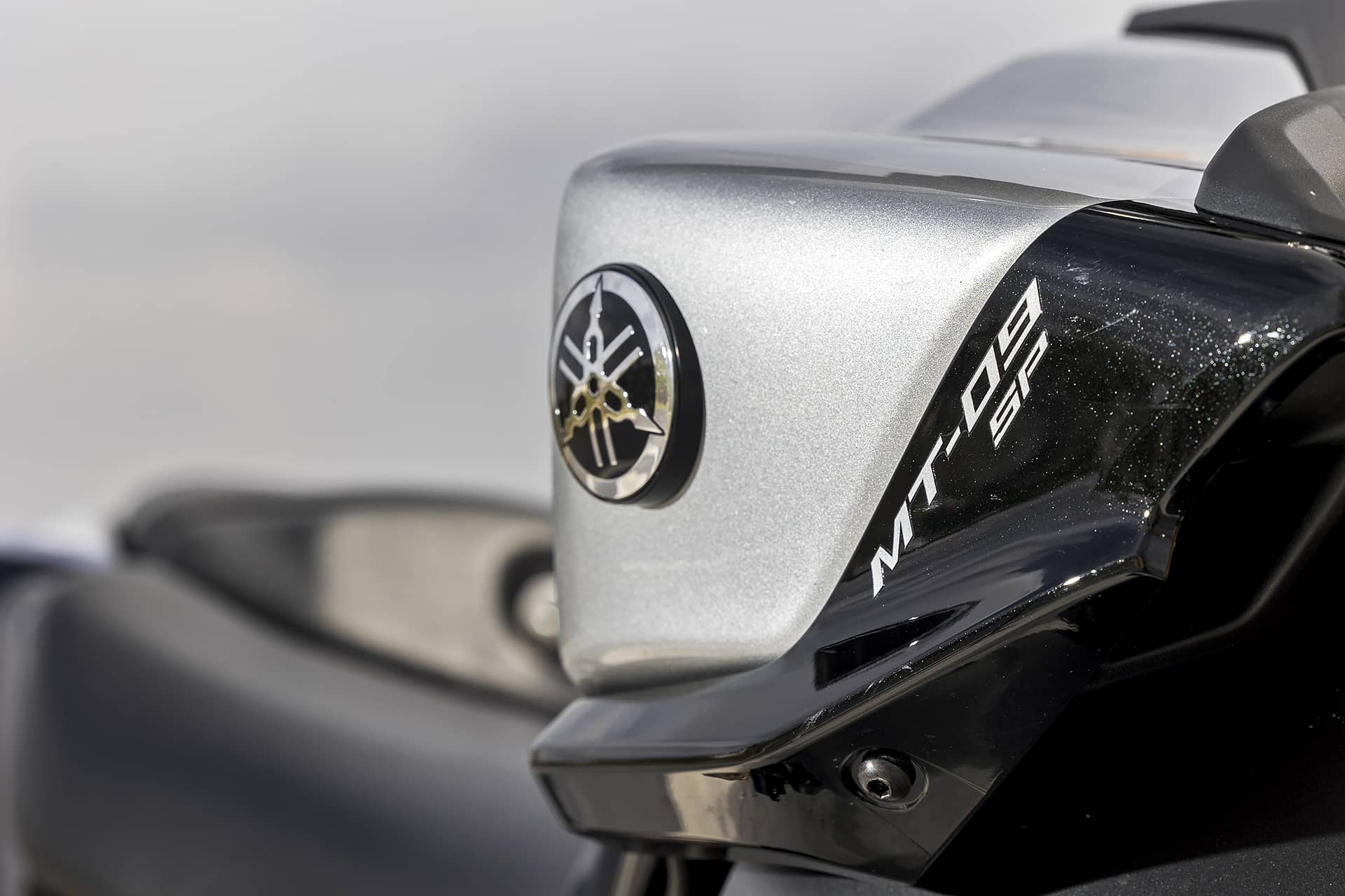 Yamaha MT-09 SP Vs Triumph Street Triple 765 RS
