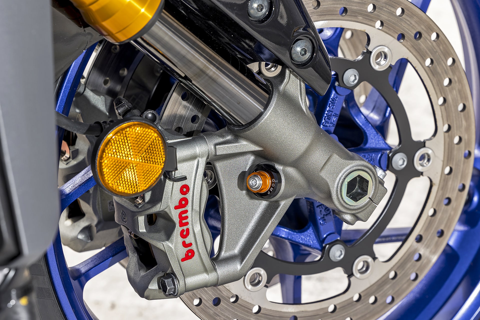 Yamaha MT-09 SP Vs Triumph Street Triple 765 RS