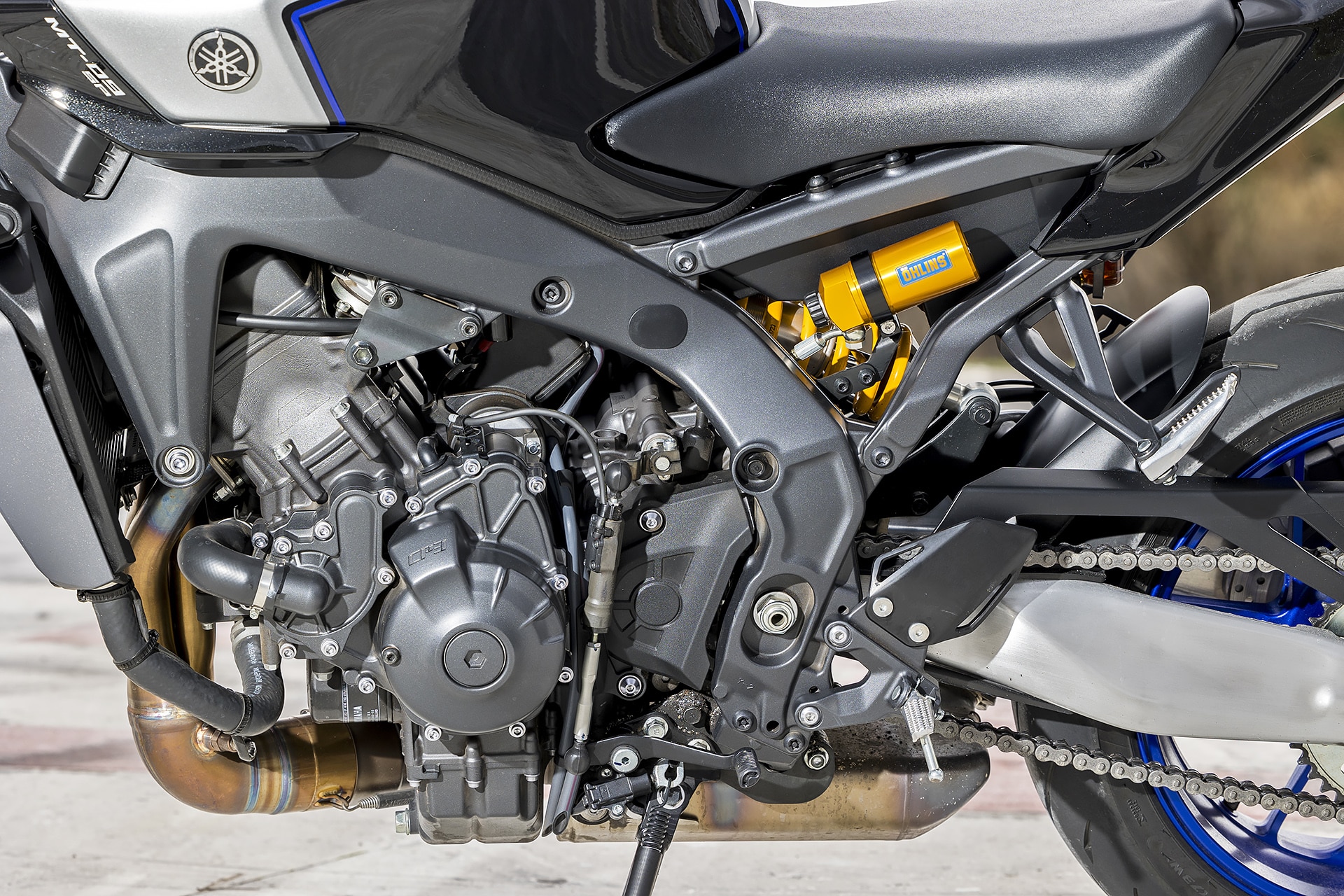 Yamaha MT-09 SP Vs Triumph Street Triple 765 RS