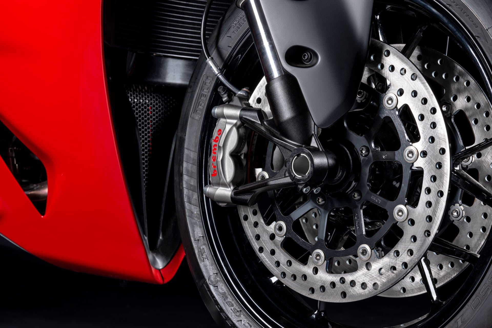 Nuevas Panigale V2 y Streetfighter V2 2025 Ducati inaugura una nueva era para sus motos bicilíndricas