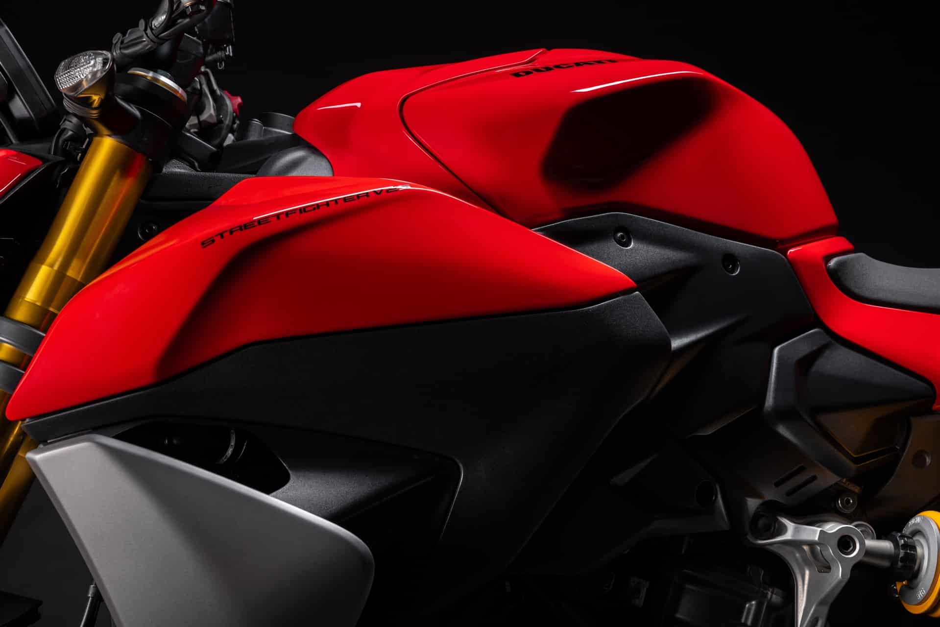 Nuevas Panigale V2 y Streetfighter V2 2025 Ducati inaugura una nueva era para sus motos bicilíndricas