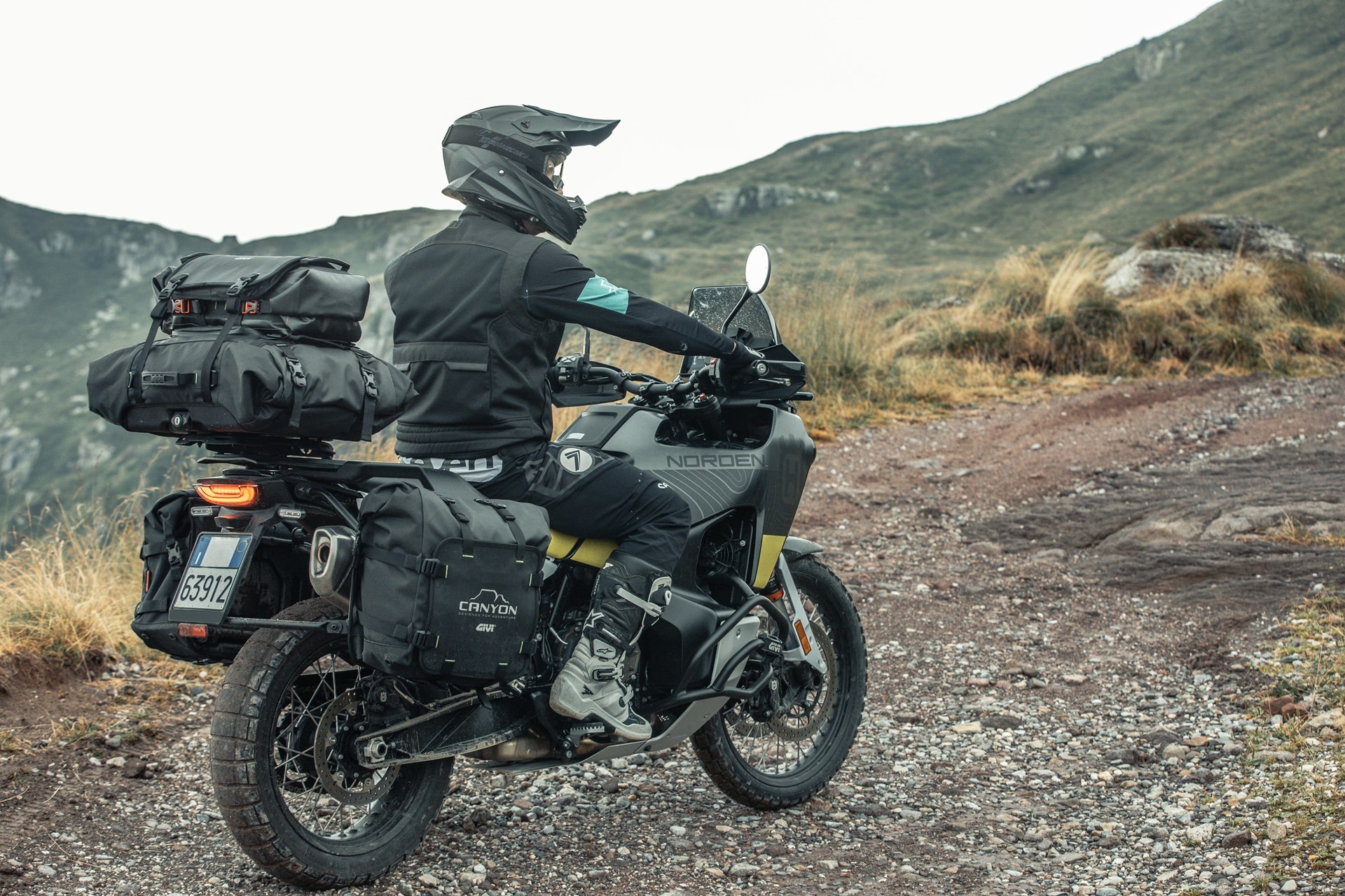 La Husqvarna Norden 901 y la gama de accesorios GIVI se fusionan para afrontar cualquier desafío
