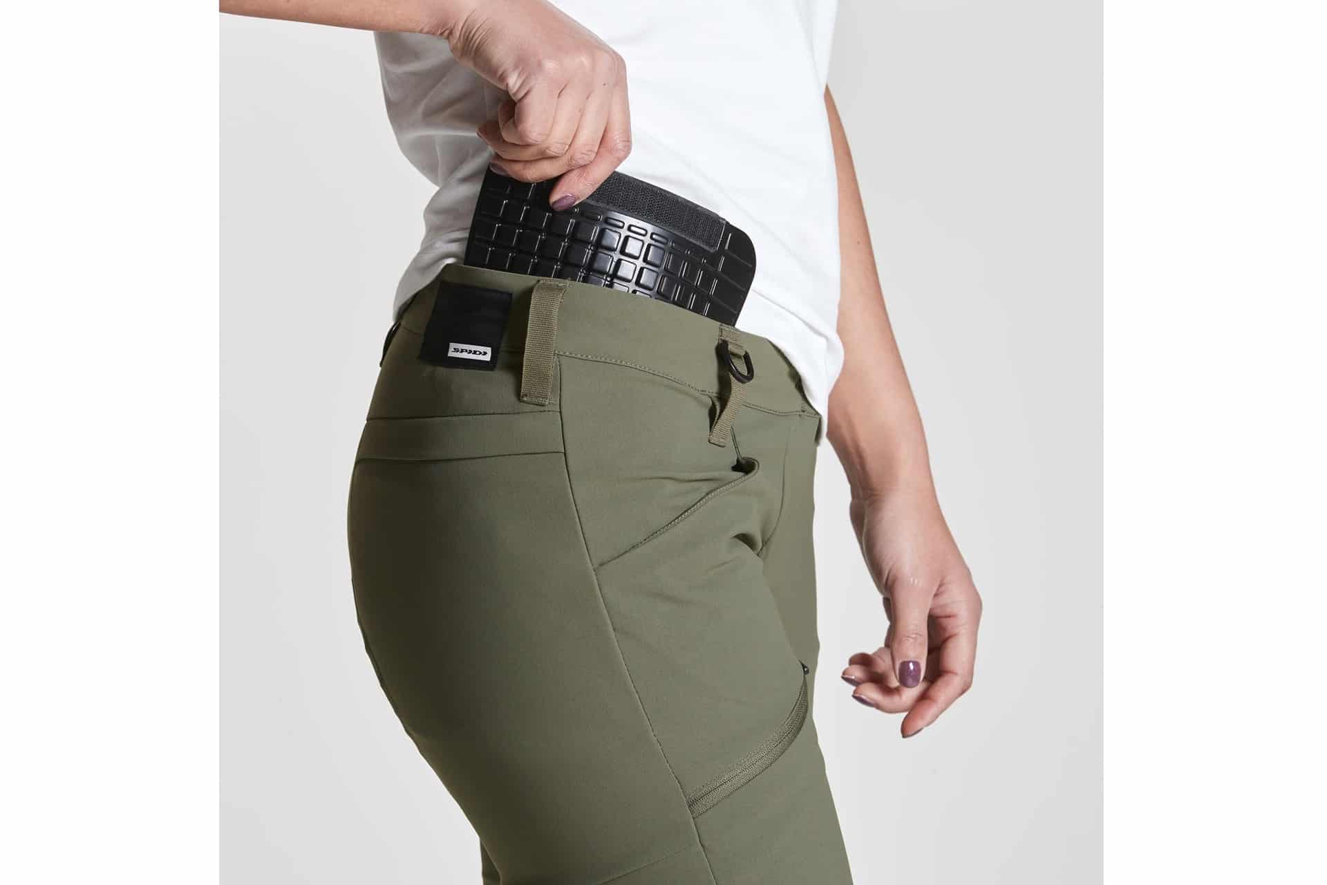 Colección de pantalones para mujer SPIDI 2025
