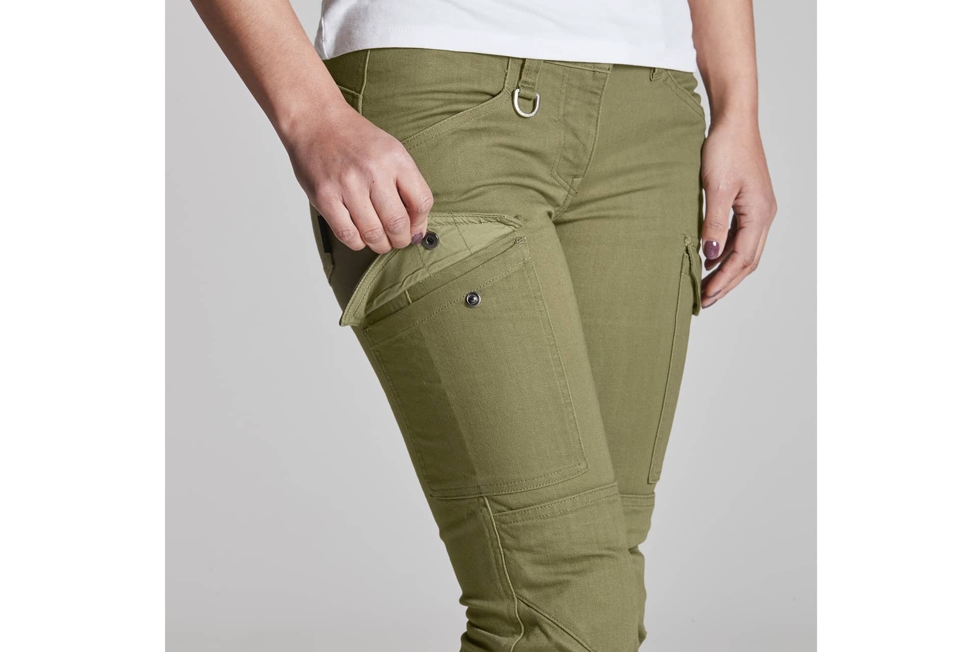 Colección de pantalones para mujer SPIDI 2025