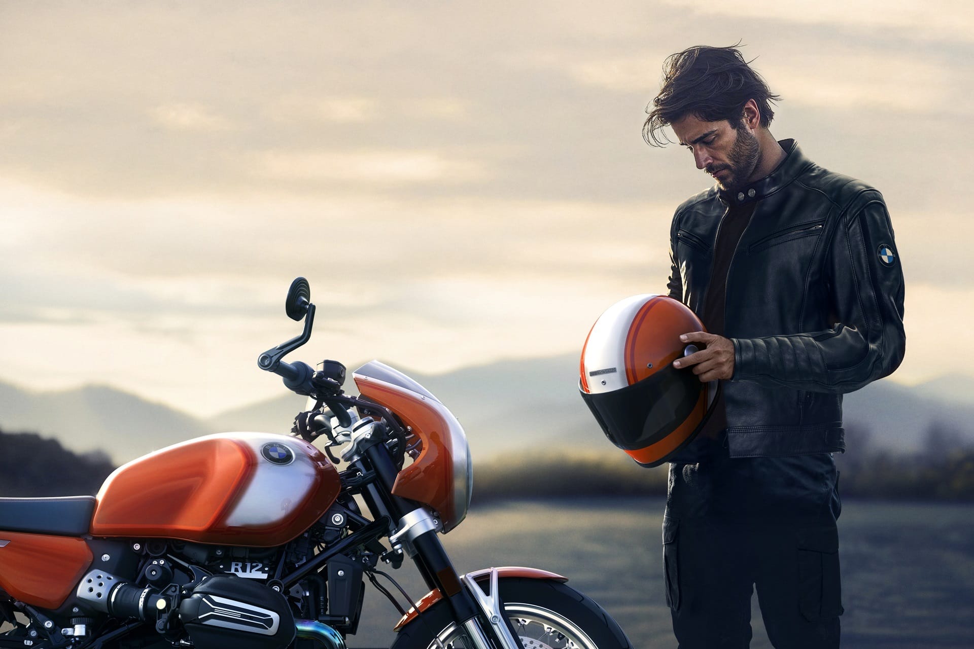 Nueva BMW R 12 S 2025 Imagen retro-deportiva con la última tecnología del presente