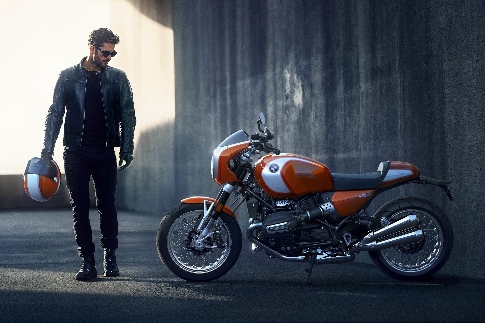 Nueva BMW R 12 S 2025 Imagen retro-deportiva con la última tecnología del presente