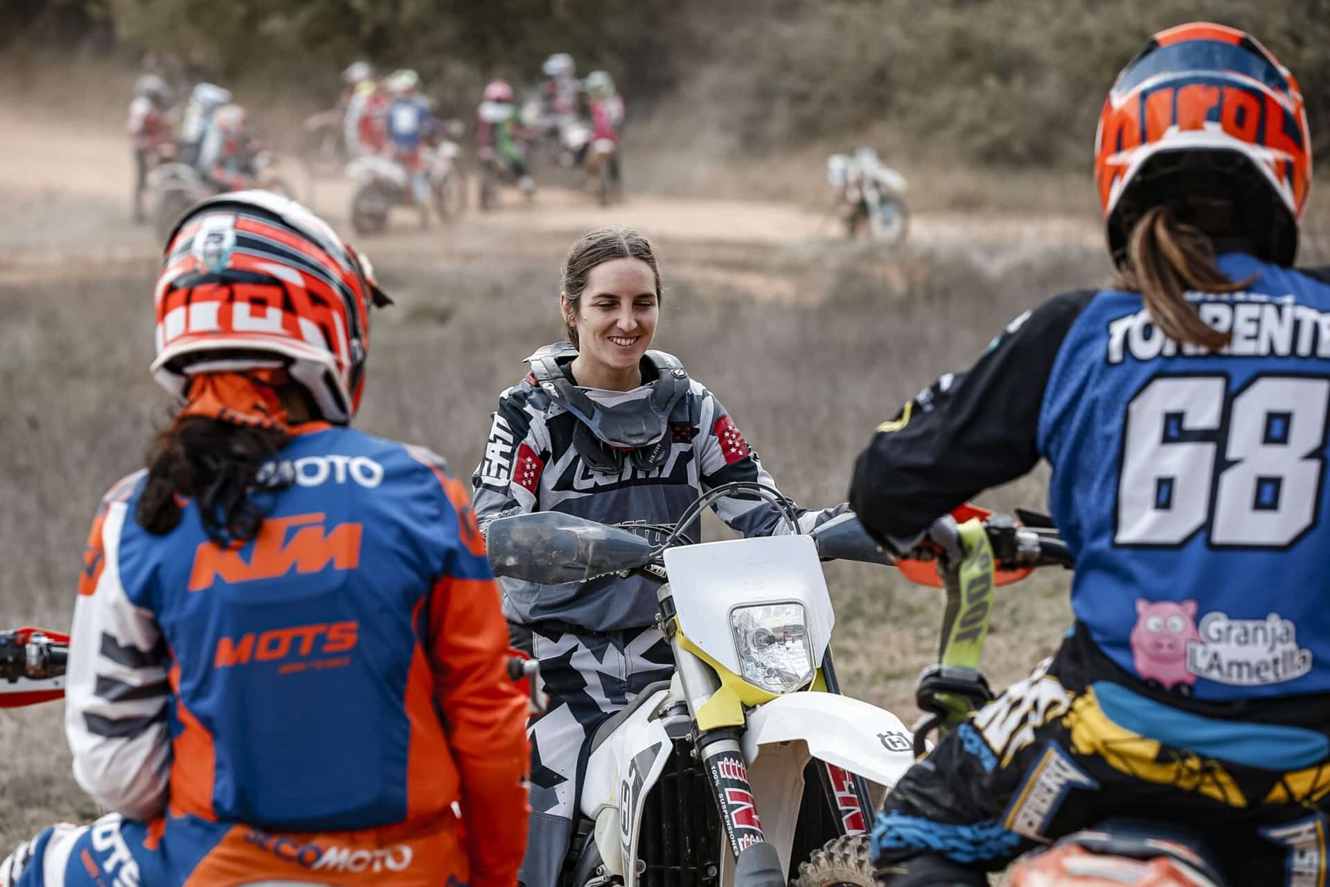 Campus Femenino de Motocross y Enduro 2024: Terminando el año disfrutando del Offroad