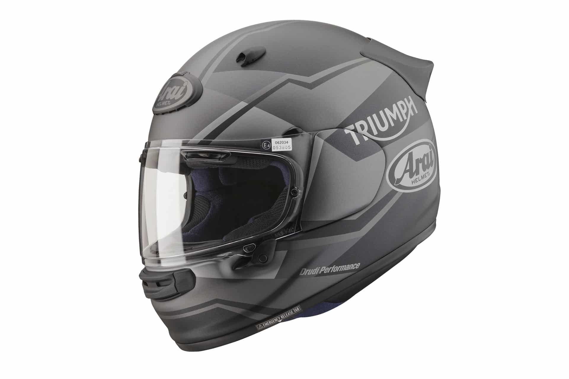 Triumph Motorcycles y Arai se asocian para ofrecer su nueva gama de cascos "Triumph x Arai"