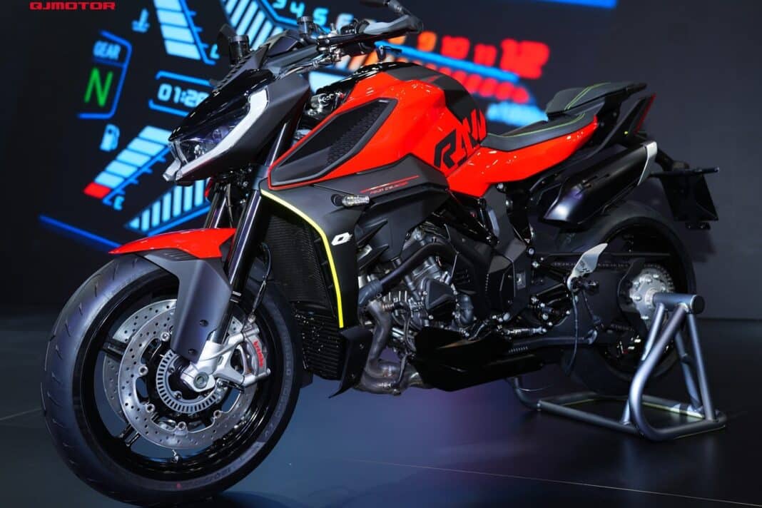 QJMotor exhibe su nueva SRK1000 en EICMA, así como su amplia gama de modelos 2025