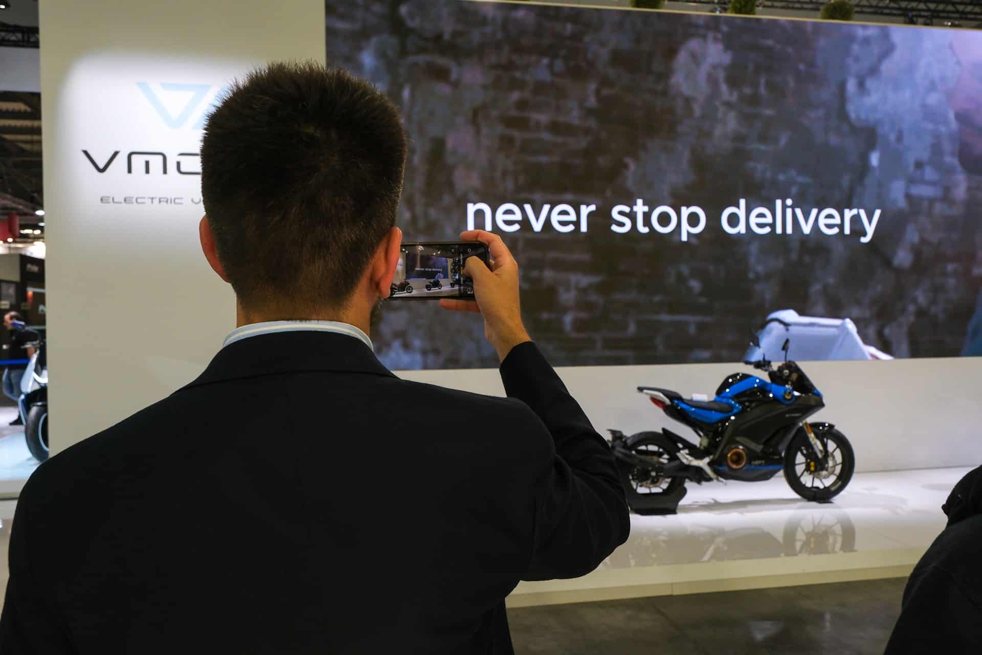Vmoto presenta su nueva VS4 en EICMA, así como el resto de novedades 2025