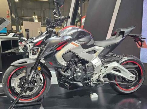 La nueva naked deportiva de Zontes, la ZT 703 R, casi lista para su debut en 2025