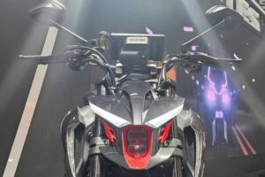 La nueva naked deportiva de Zontes, la ZT 703 R, casi lista para su debut en 2025