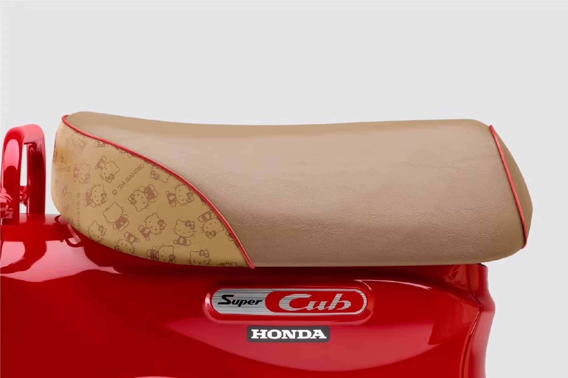 Honda celebra por todo lo alto el 50º Aniversario de Hello Kitty con una edición muy especial del Super Cub