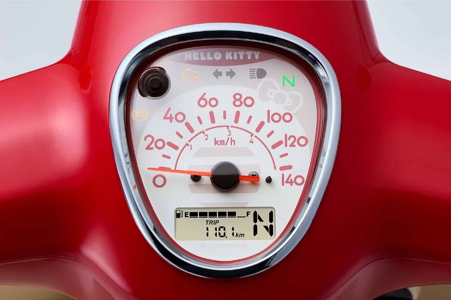 Honda celebra por todo lo alto el 50º Aniversario de Hello Kitty con una edición muy especial del Super Cub