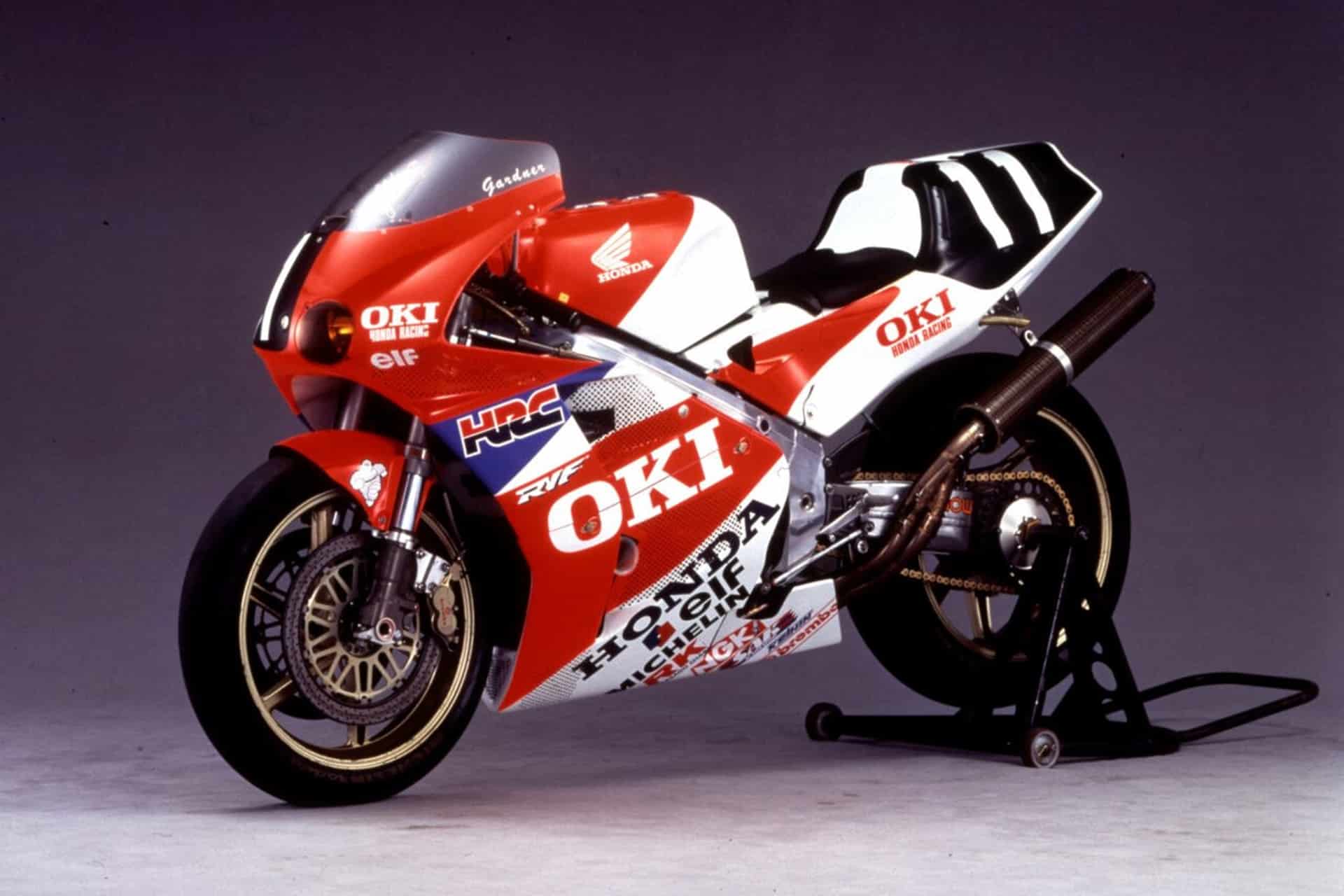 Especial Honda RVF750 RC45 30º Aniversario