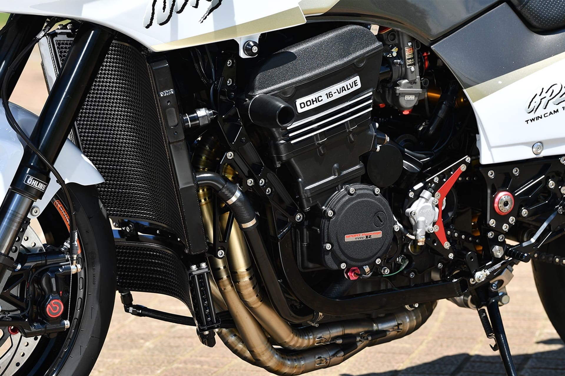 Kawasaki GPZ900R White Fang By AC Sanctuary