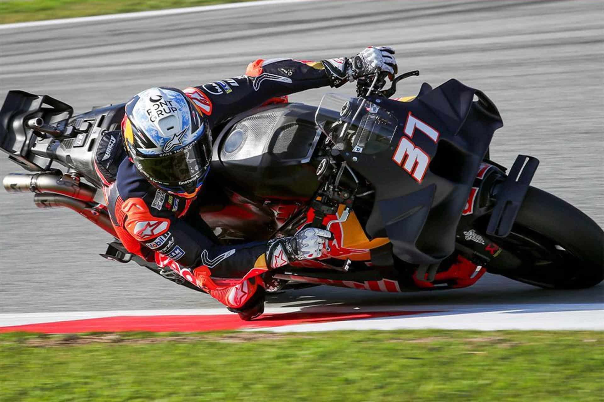 KTM sigue probando conceptos diferentes y no muy agradables a nivel visual