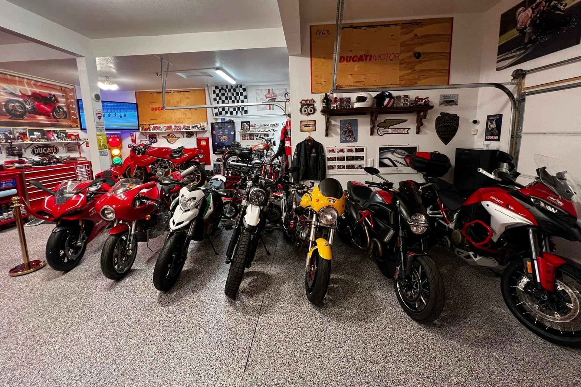 Os mostramos la colección de Ducatis que todos soñamos tener en nuestro garaje