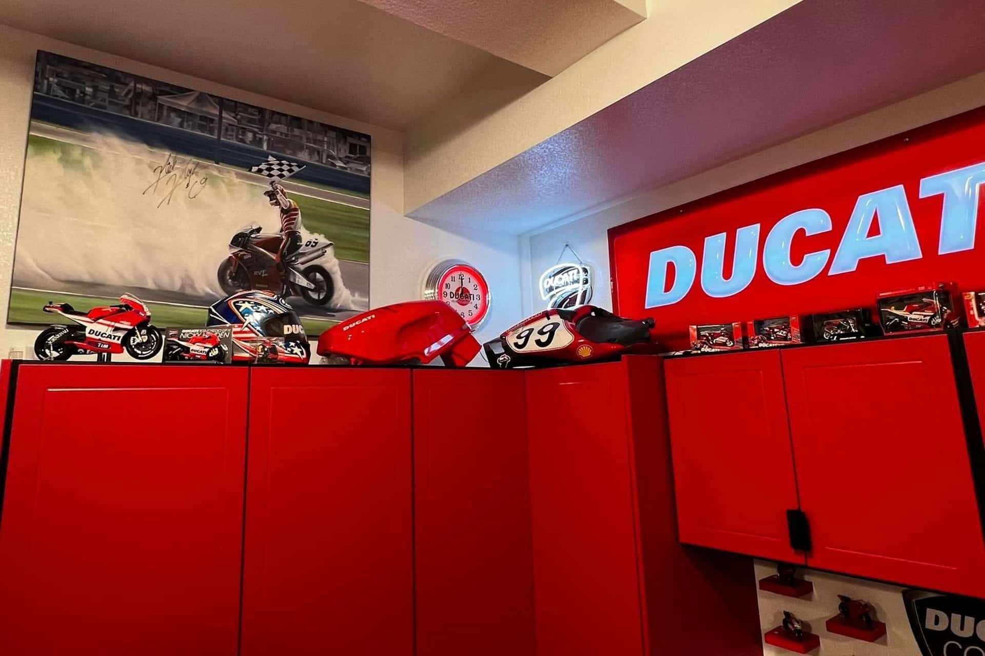 Os mostramos la colección de Ducatis que todos soñamos tener en nuestro garaje