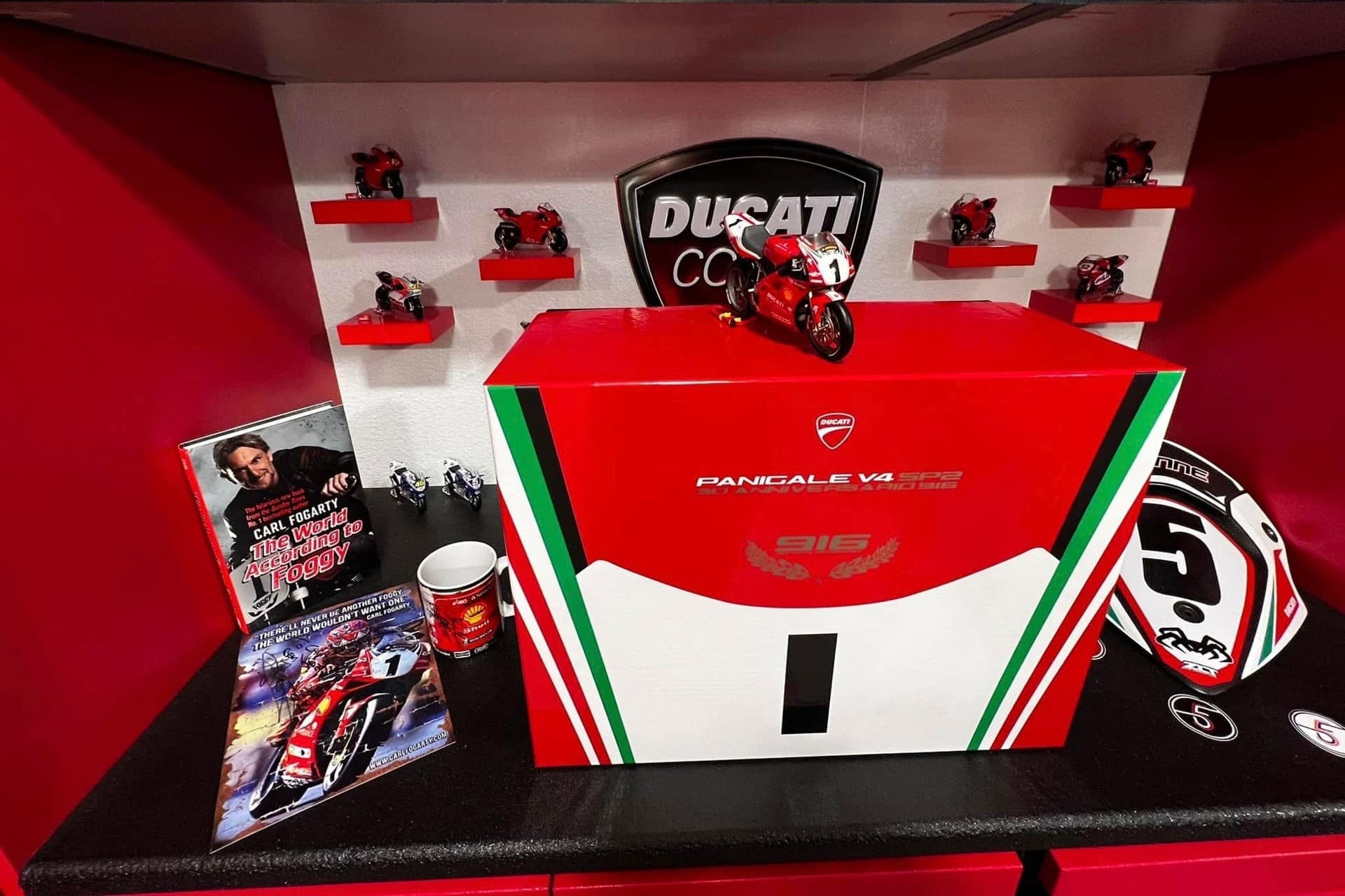 Os mostramos la colección de Ducatis que todos soñamos tener en nuestro garaje