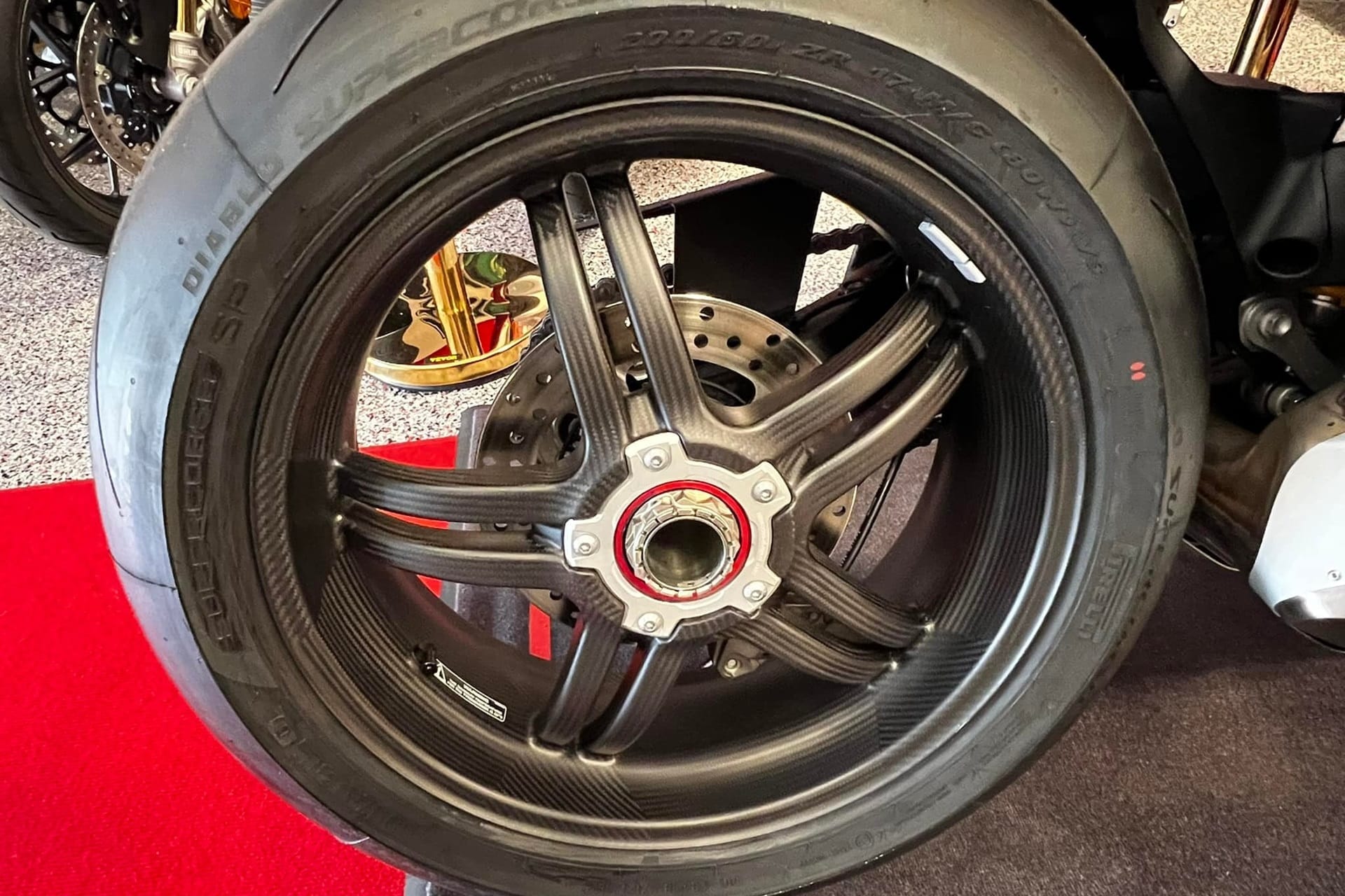 Os mostramos la colección de Ducatis que todos soñamos tener en nuestro garaje