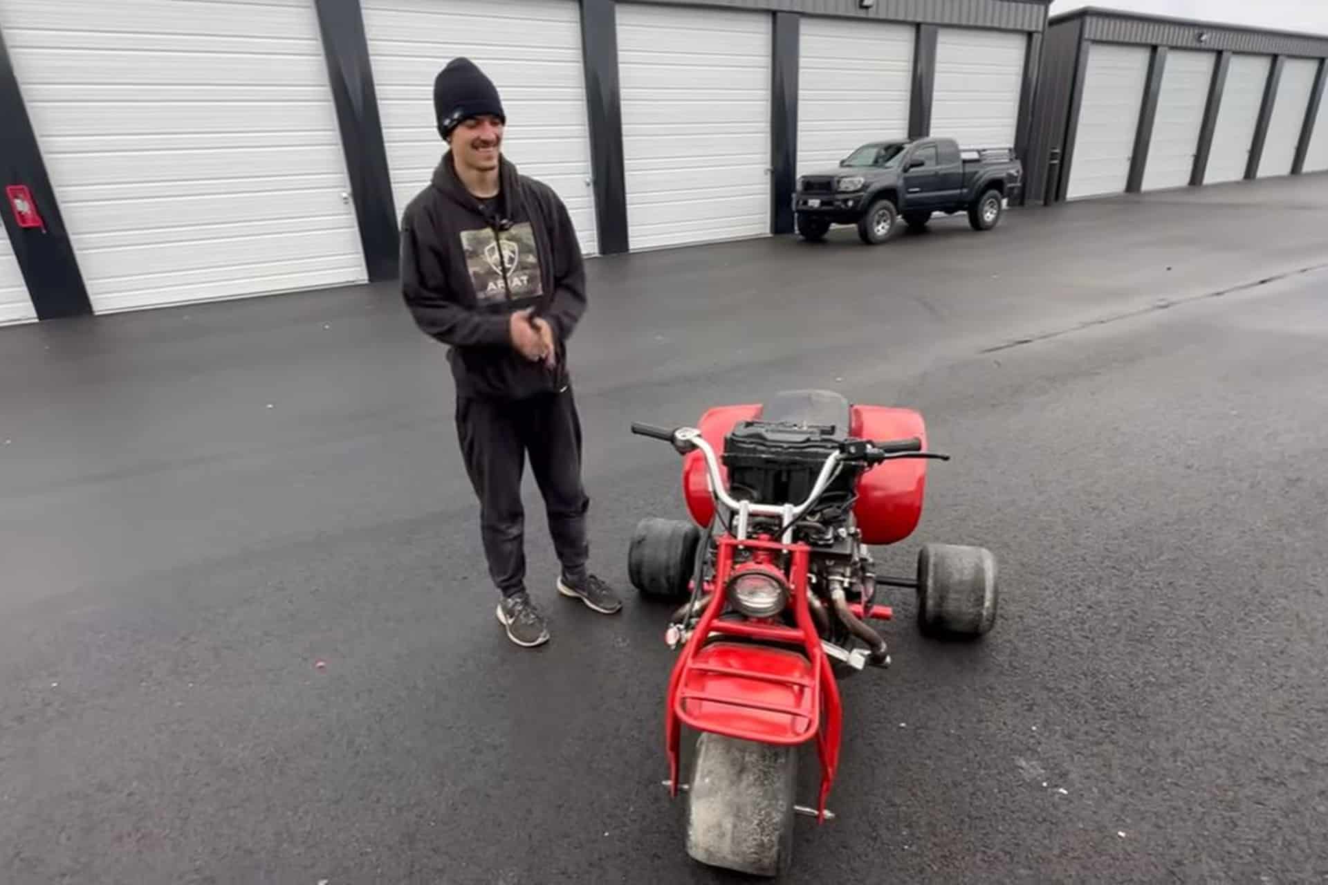 Este es probablemente el Honda ATC110 más loco que hayas visto en tu vida