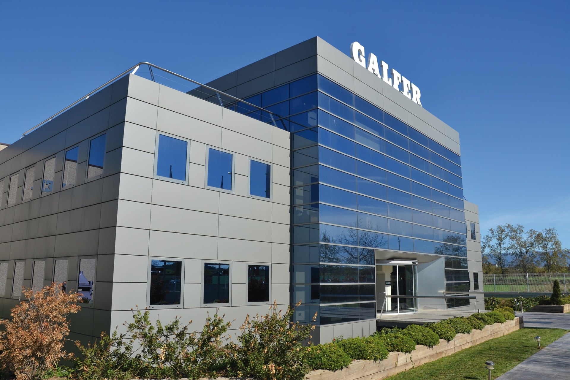 Stark Future recurre una vez más a la tecnología de Galfer para equipar a uno de sus modelos
