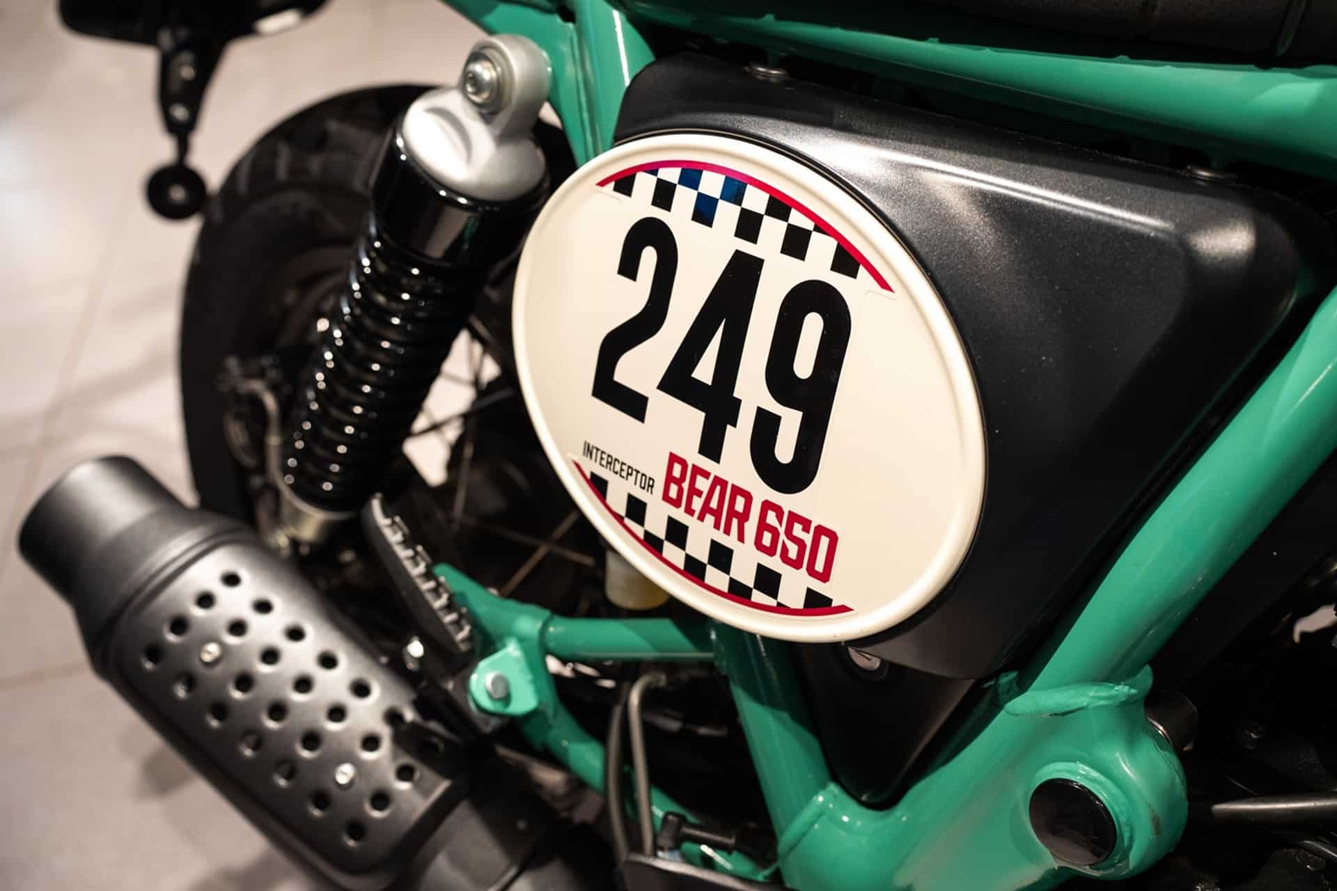 Royal Enfield inaugura RE Tecnimoto en Figueres, su nueva Concept Store de referencia en la zona