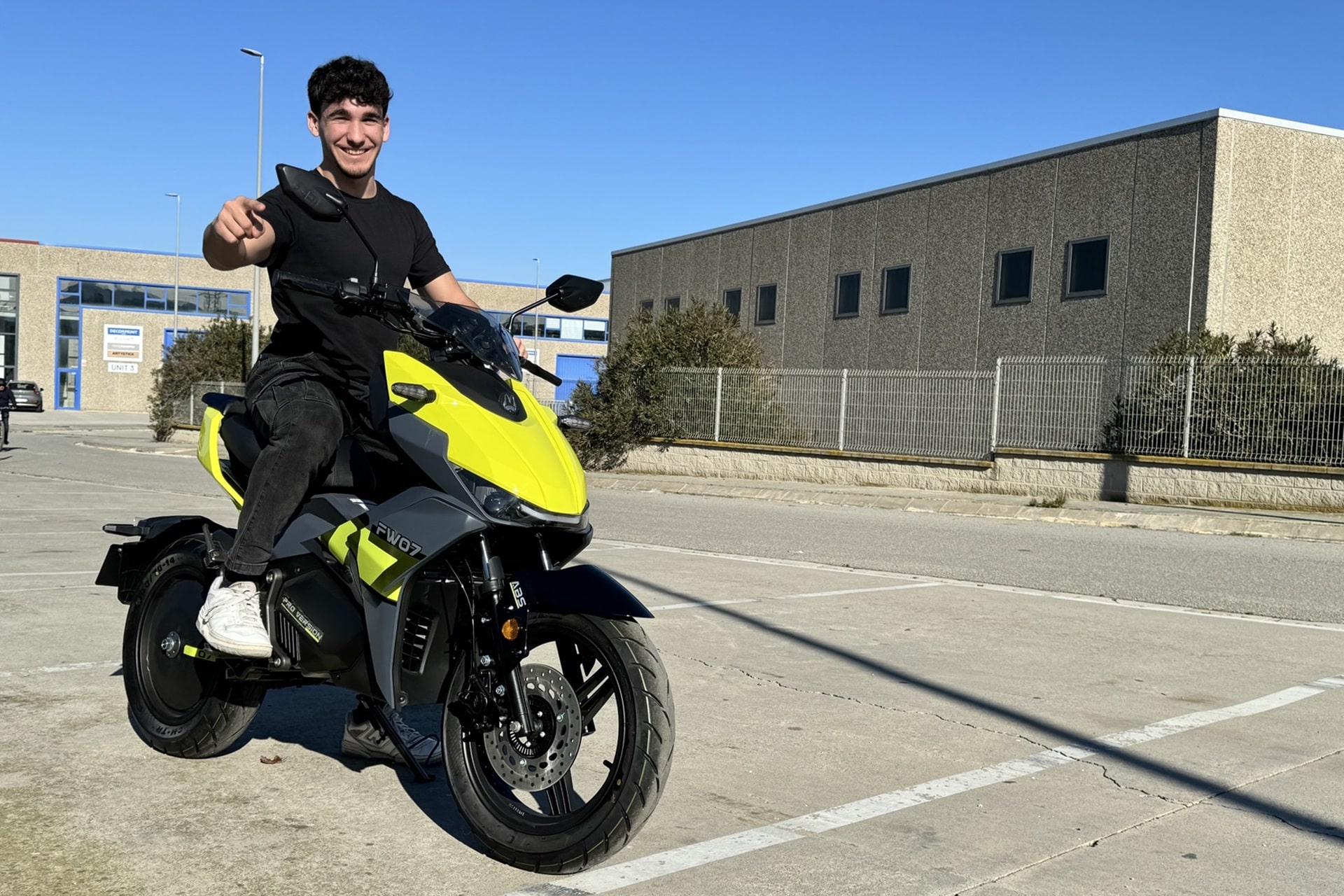 Felo Moto lanza su modelo más avanzado, el nuevo FW-07