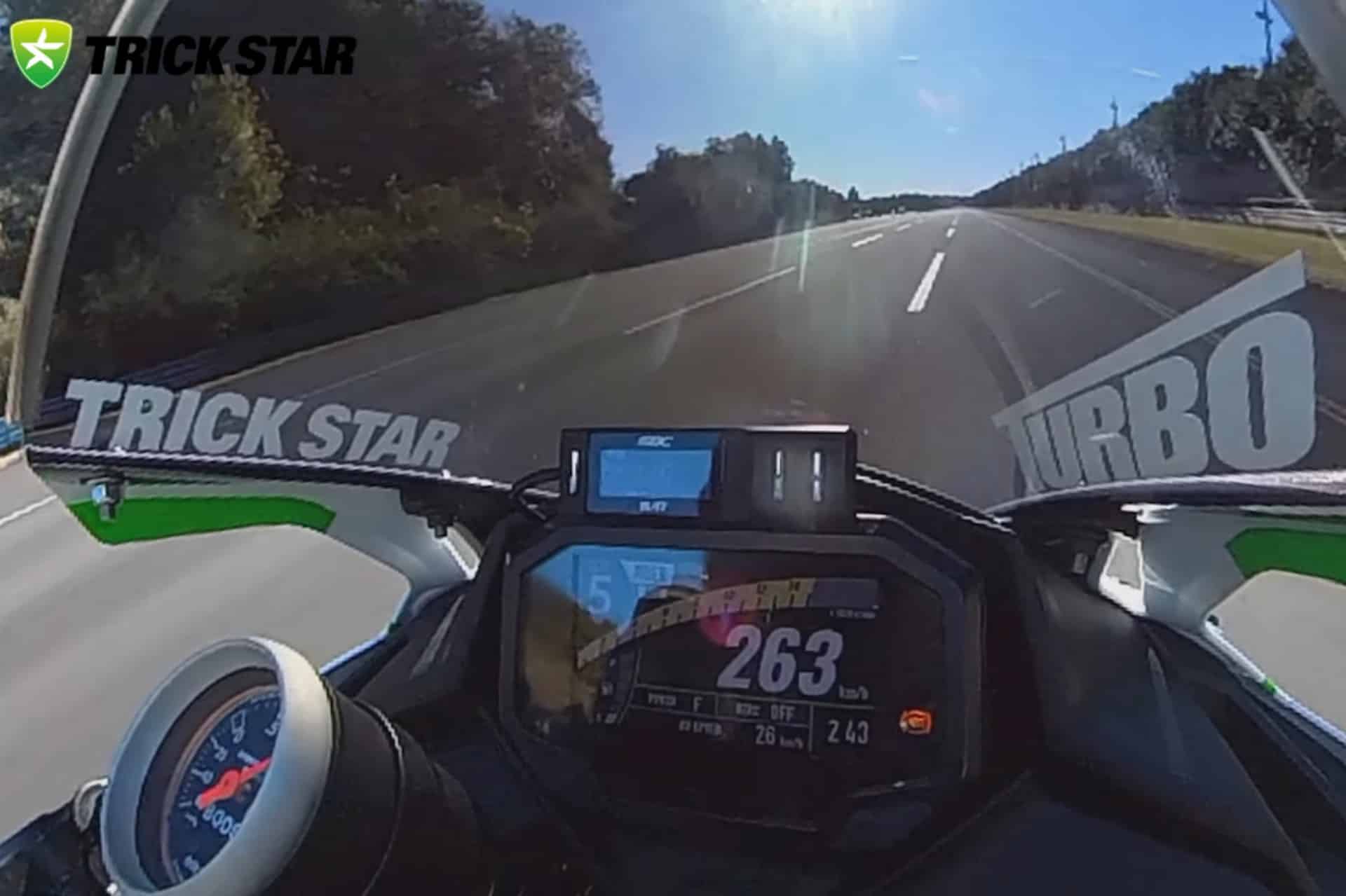 Kawasaki ZX-4R turbo Trick Star