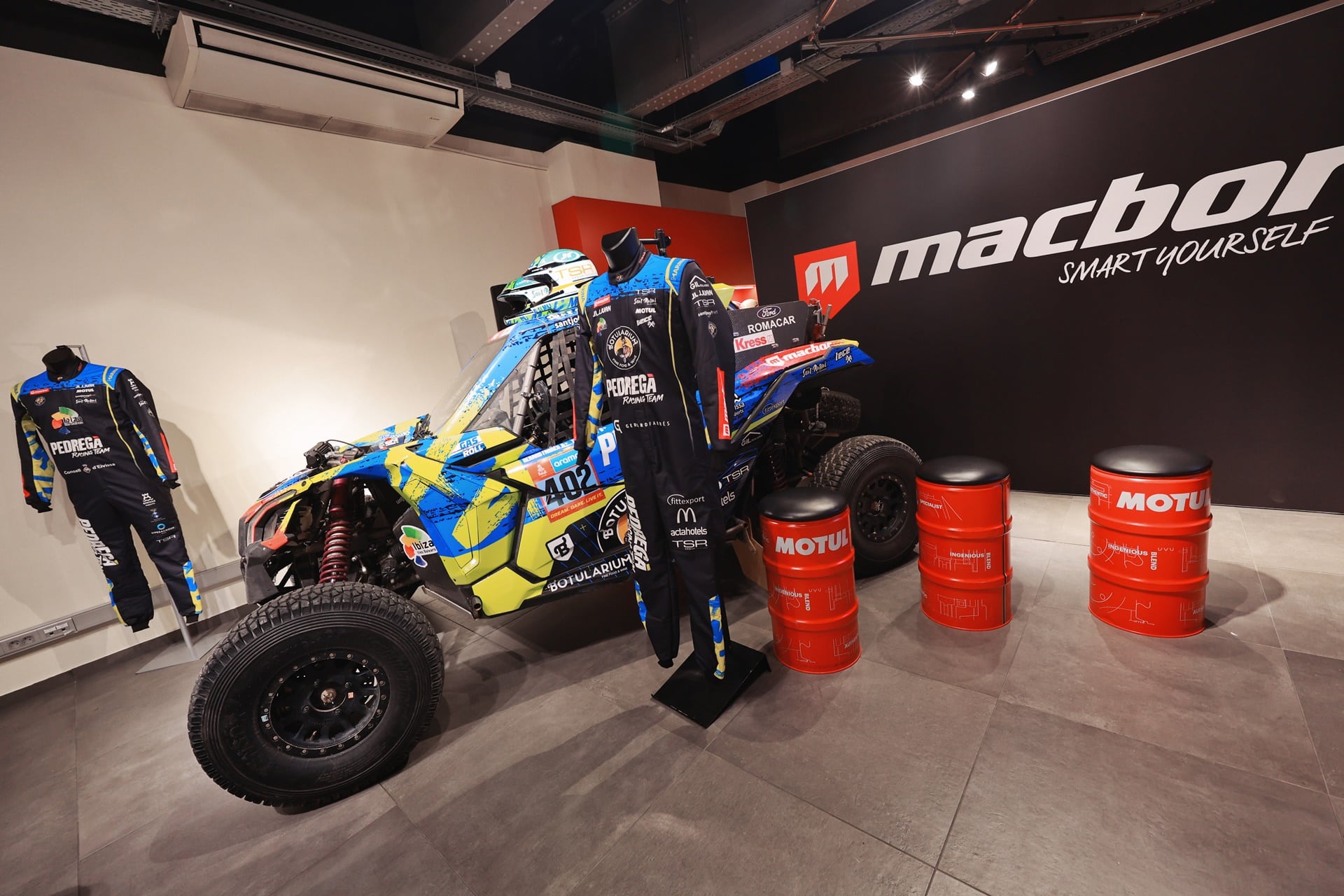 Macbor y Gerard Farrés rumbo al Dakar 2025