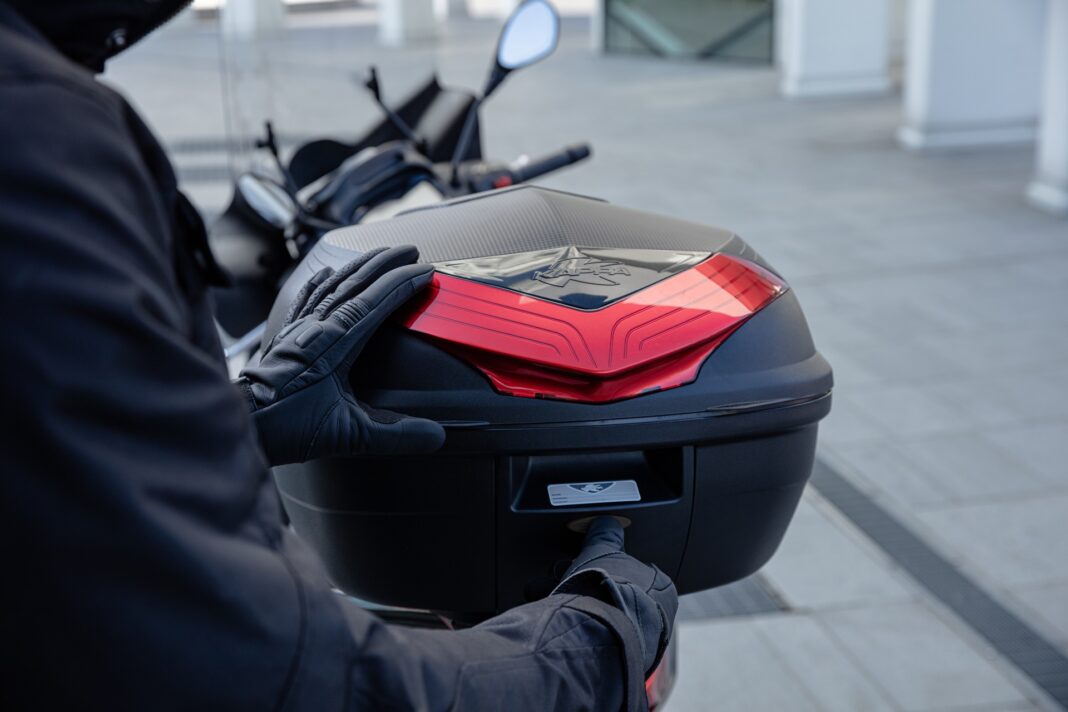 Kappa presenta sus nuevos baúles K400 y K466: Elegancia y practicidad para el segmento scooter