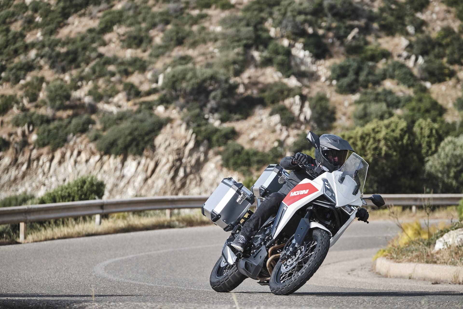 Moto Morini lanza nuevas promociones para la X-Cape y sus versiones de la Seiemmezzo