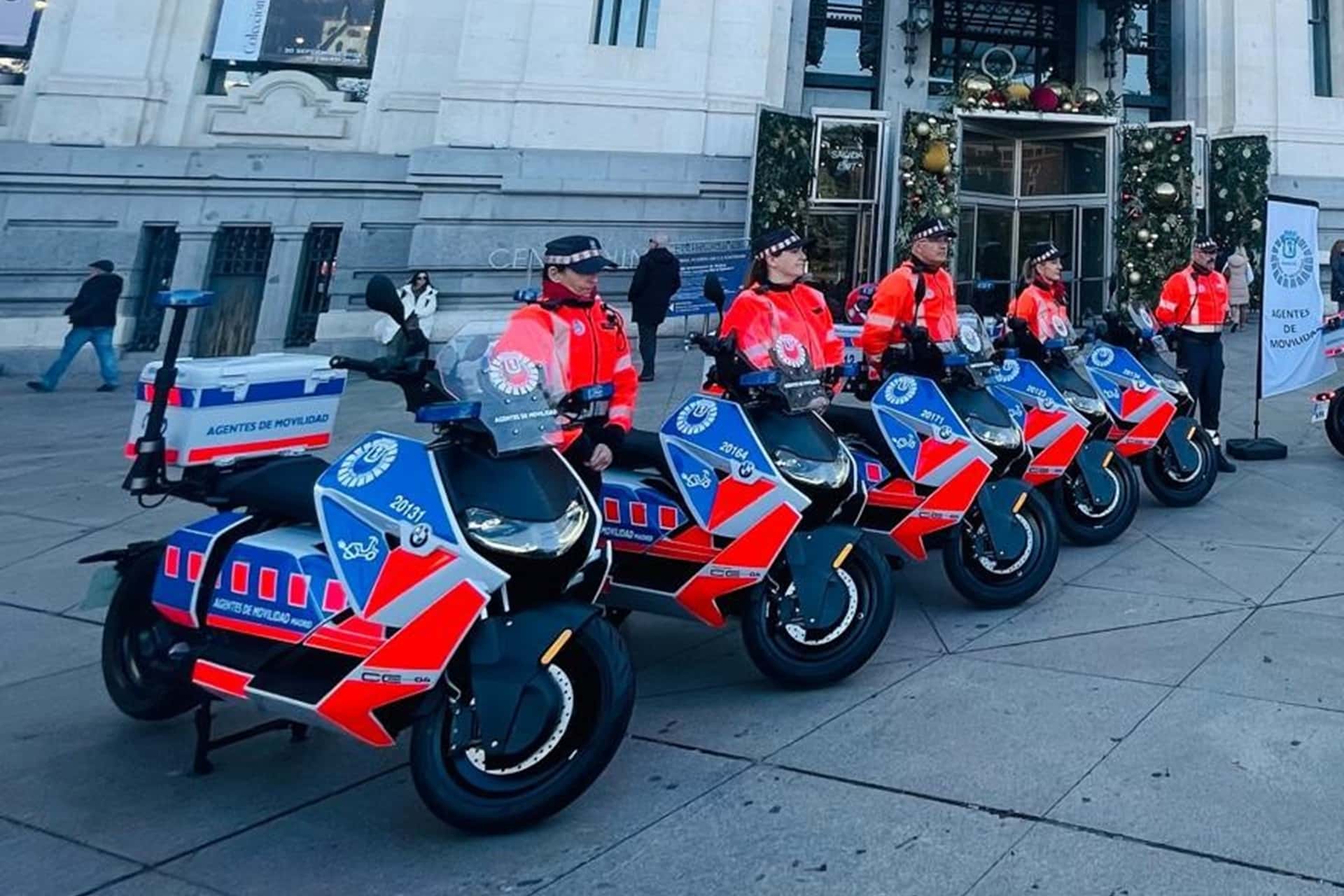 Los Agentes de Movilidad de Madrid estrenan una flota de 92 unidades de BMW CE 04