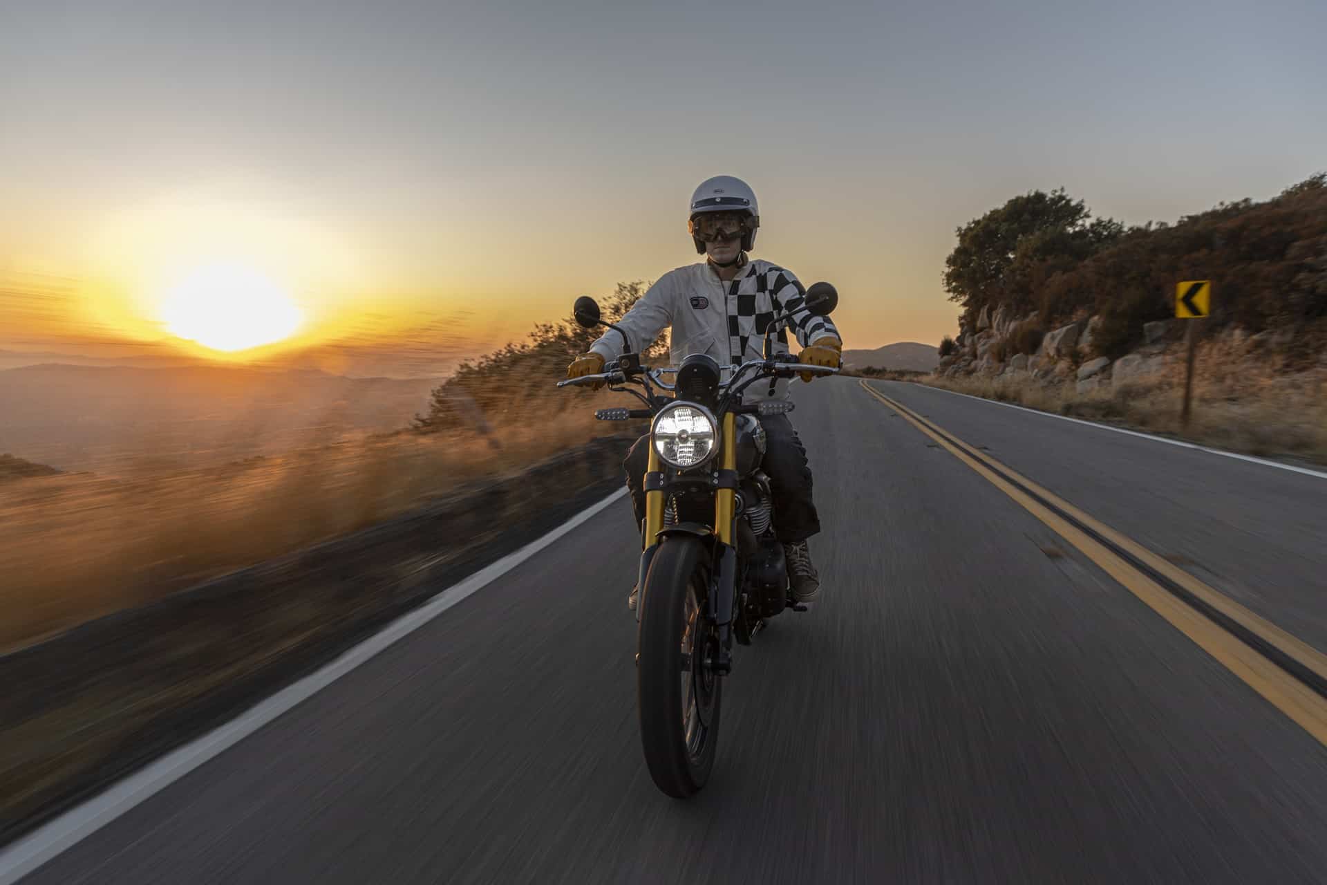 Colección Fuel Motorcycles X Royal Enfield: Capturando la esencia del legado de Eddie Mulder