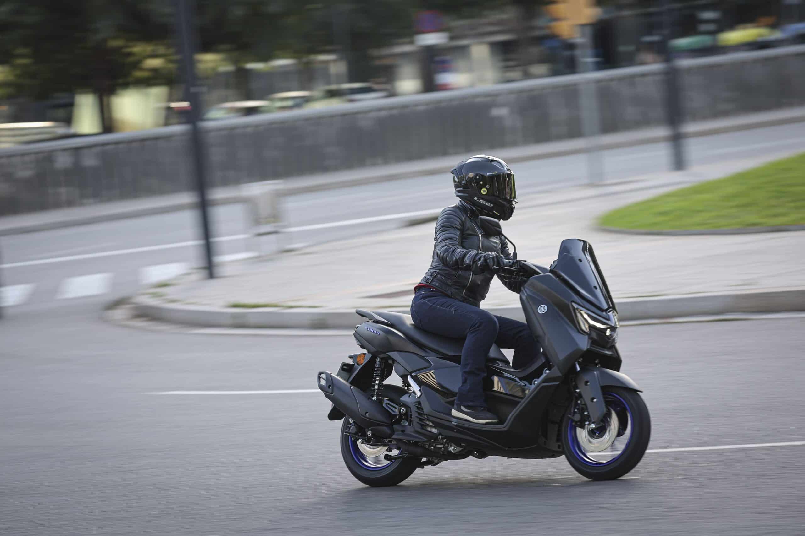 Yamaha NMax 125 (1)