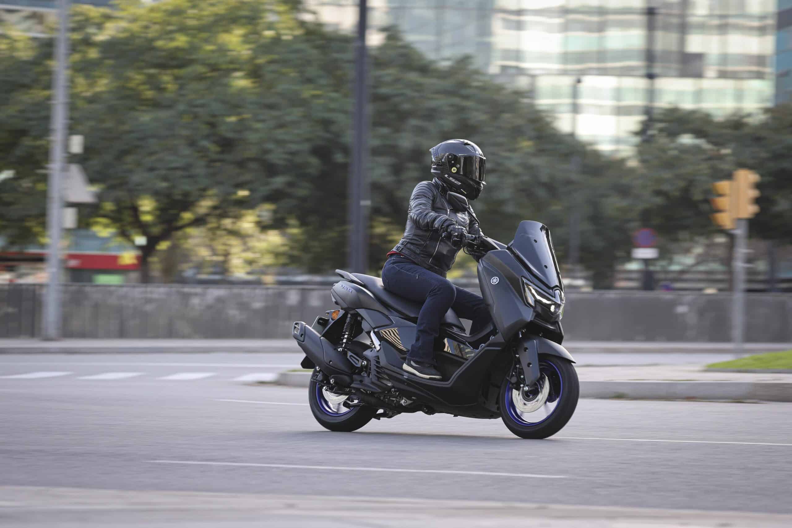 Yamaha NMax 125 (1)