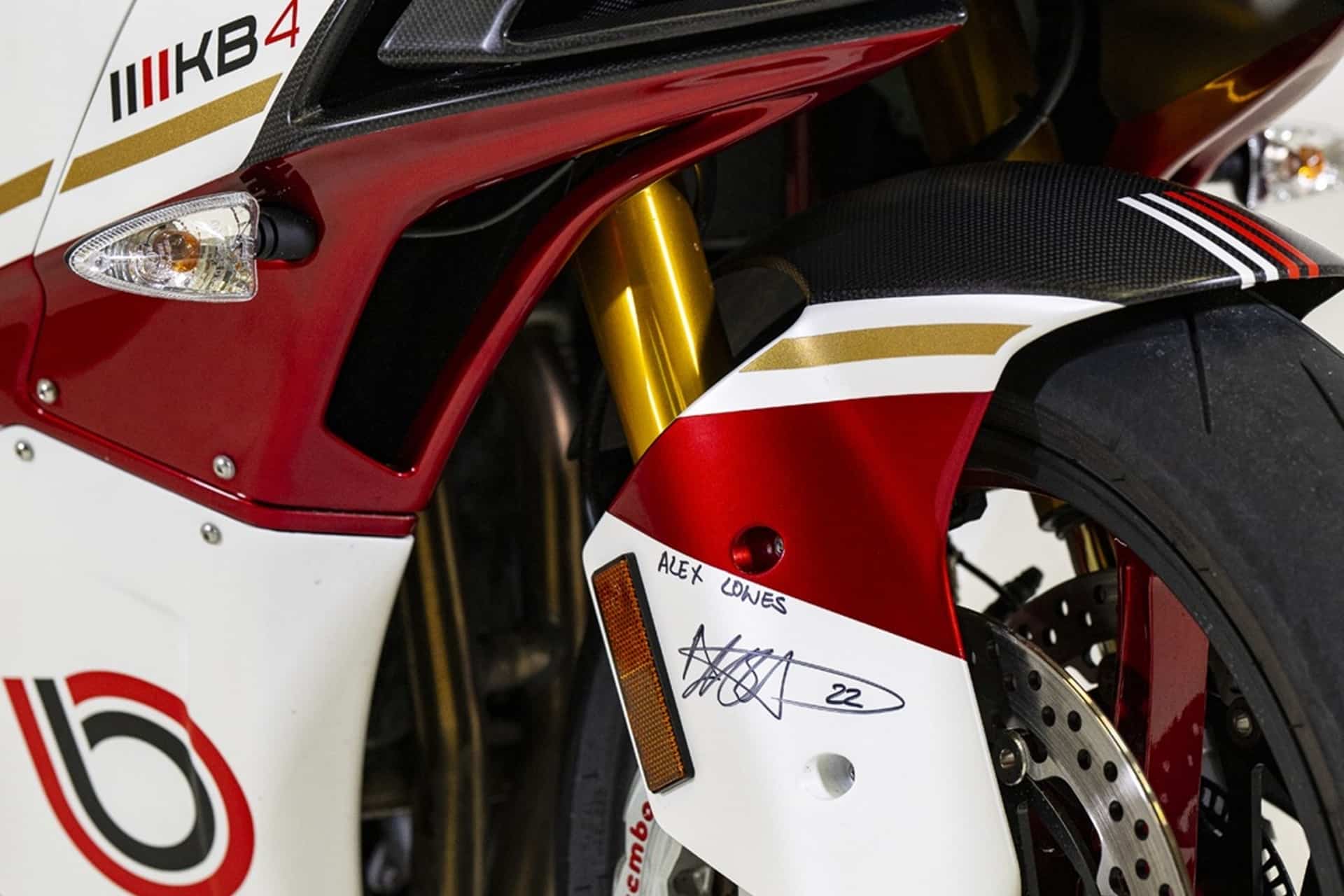 Bimota España pone a la venta dos KB4 Signature BbKRT Unit que incluyen una experiencia VIP en el WSBK 2025