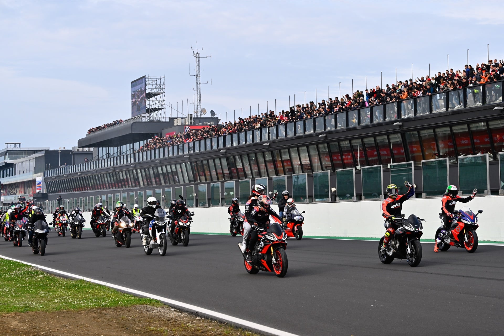 Aprilia All Stars 2025: Regresa la gran fiesta deportiva de la marca italiana