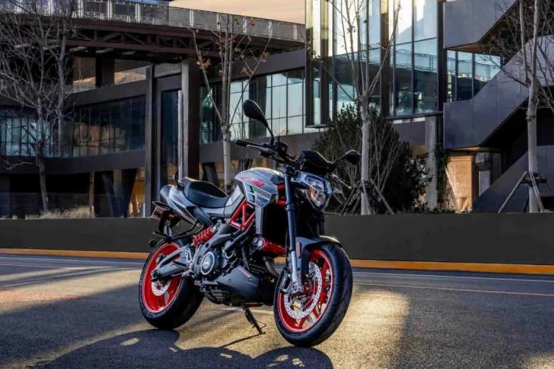 Se confirma el lanzamiento de la "nueva" Aprilia Shiver 900 en el mercado chino
