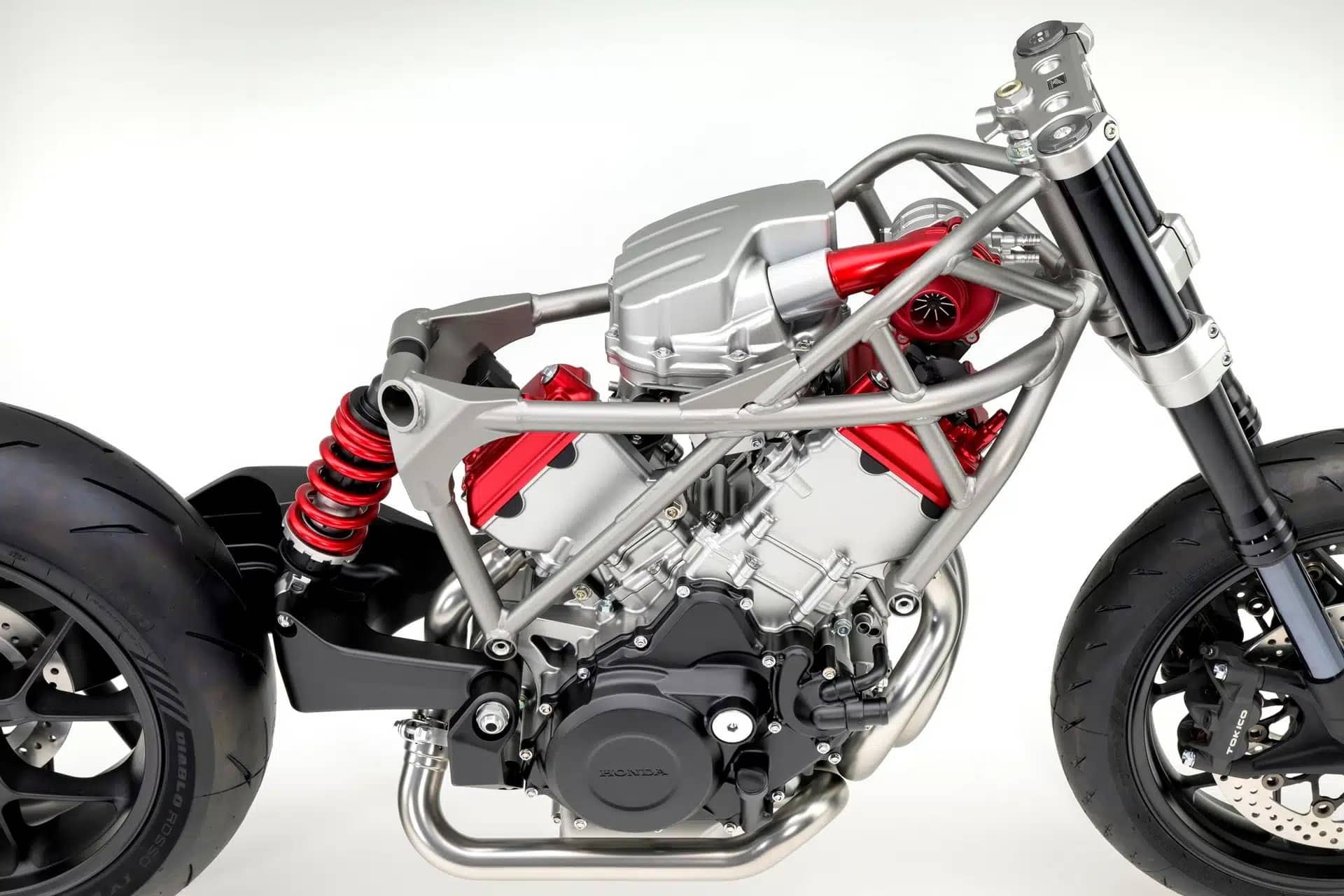 El futuro motor Honda V3 empieza a ser empleado en internet en conceptos virtuales realmente interesantes