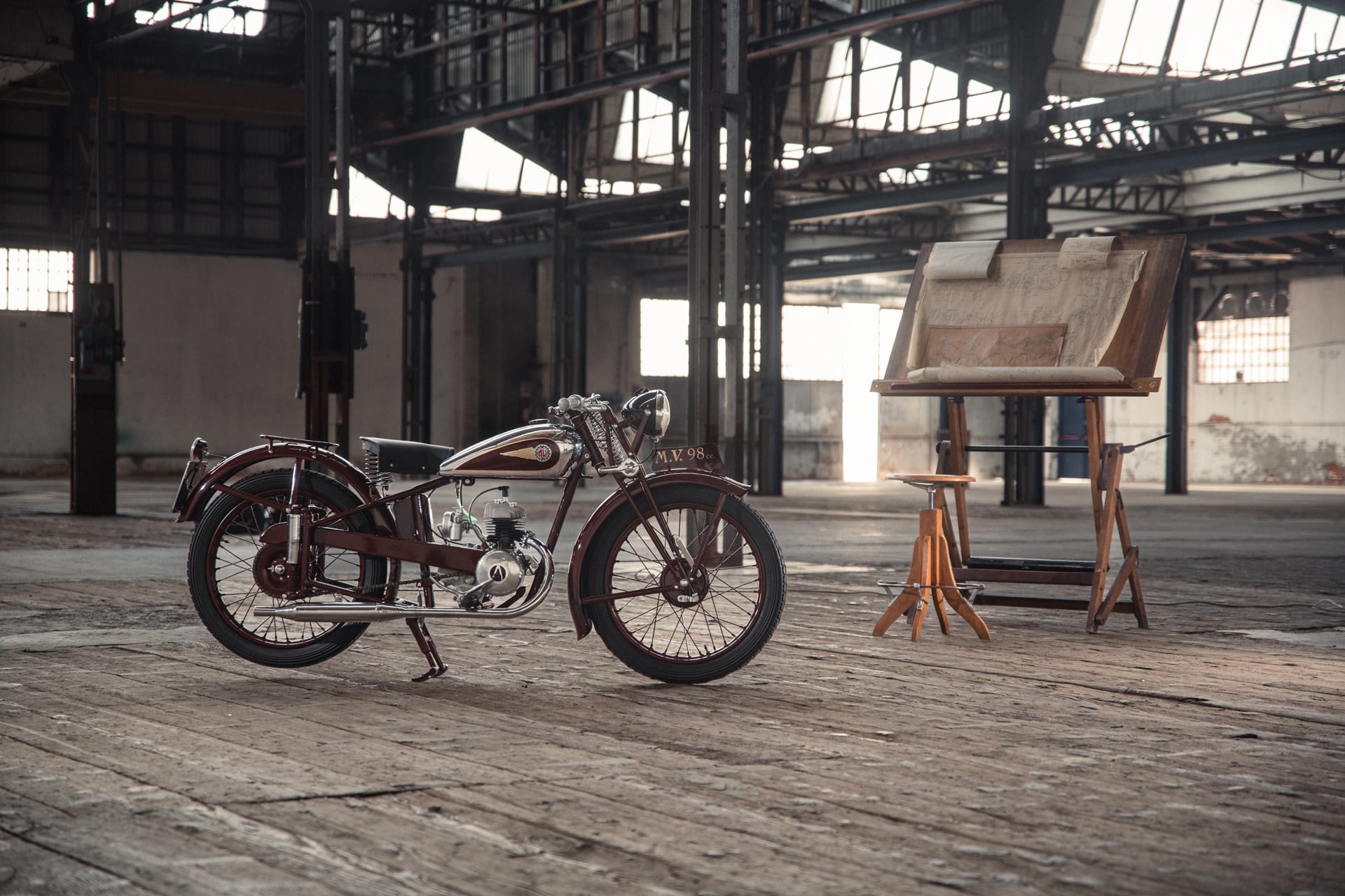 MV Agusta celebra sus 80 años de éxitos, dentro y fuera de la pista