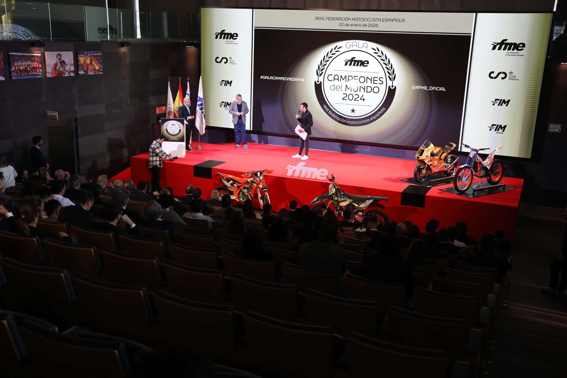 España domina el motociclismo mundial