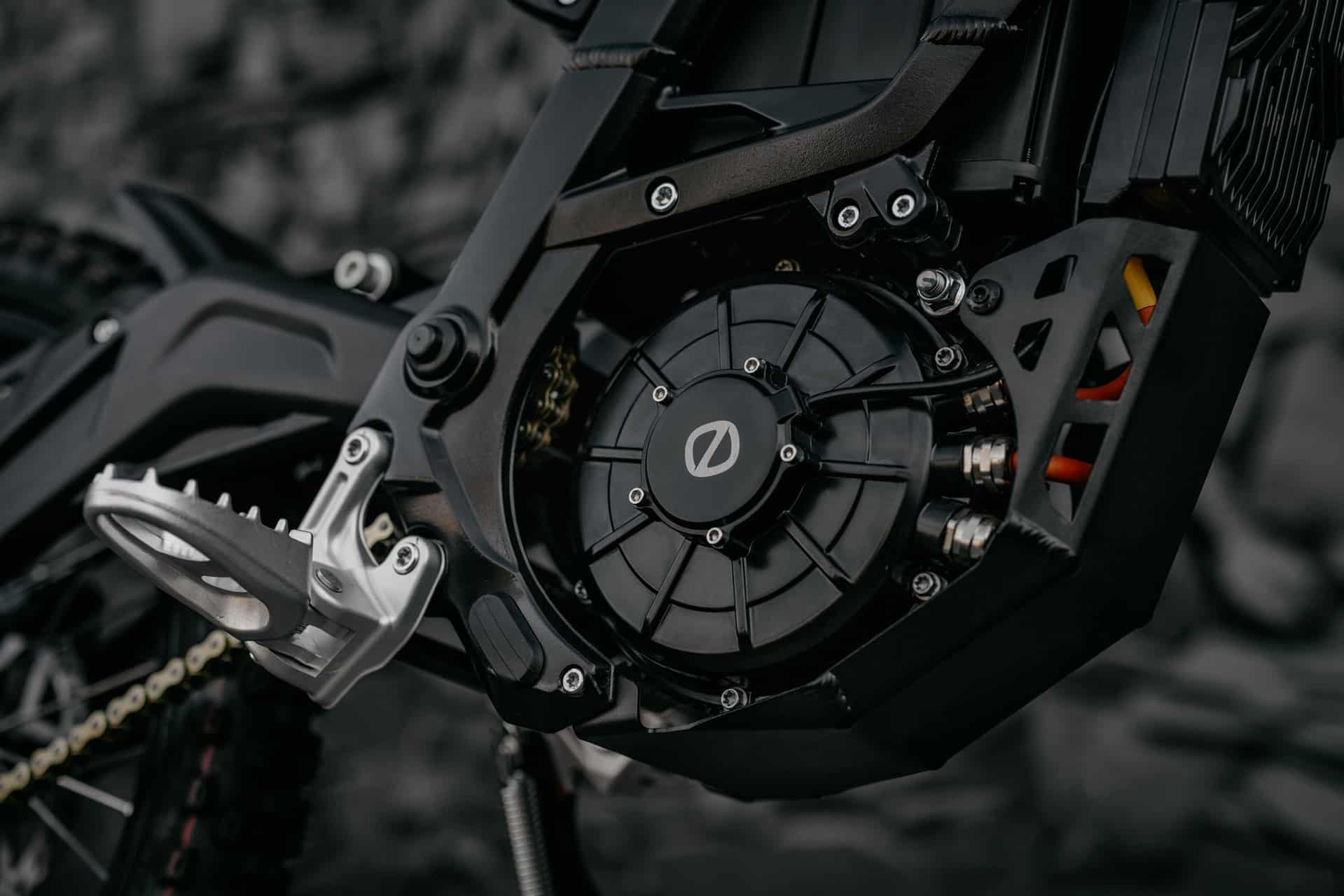 Zero Motorcycles introduce la novedosa gama X Line 2025 con las nuevas XB y XE
