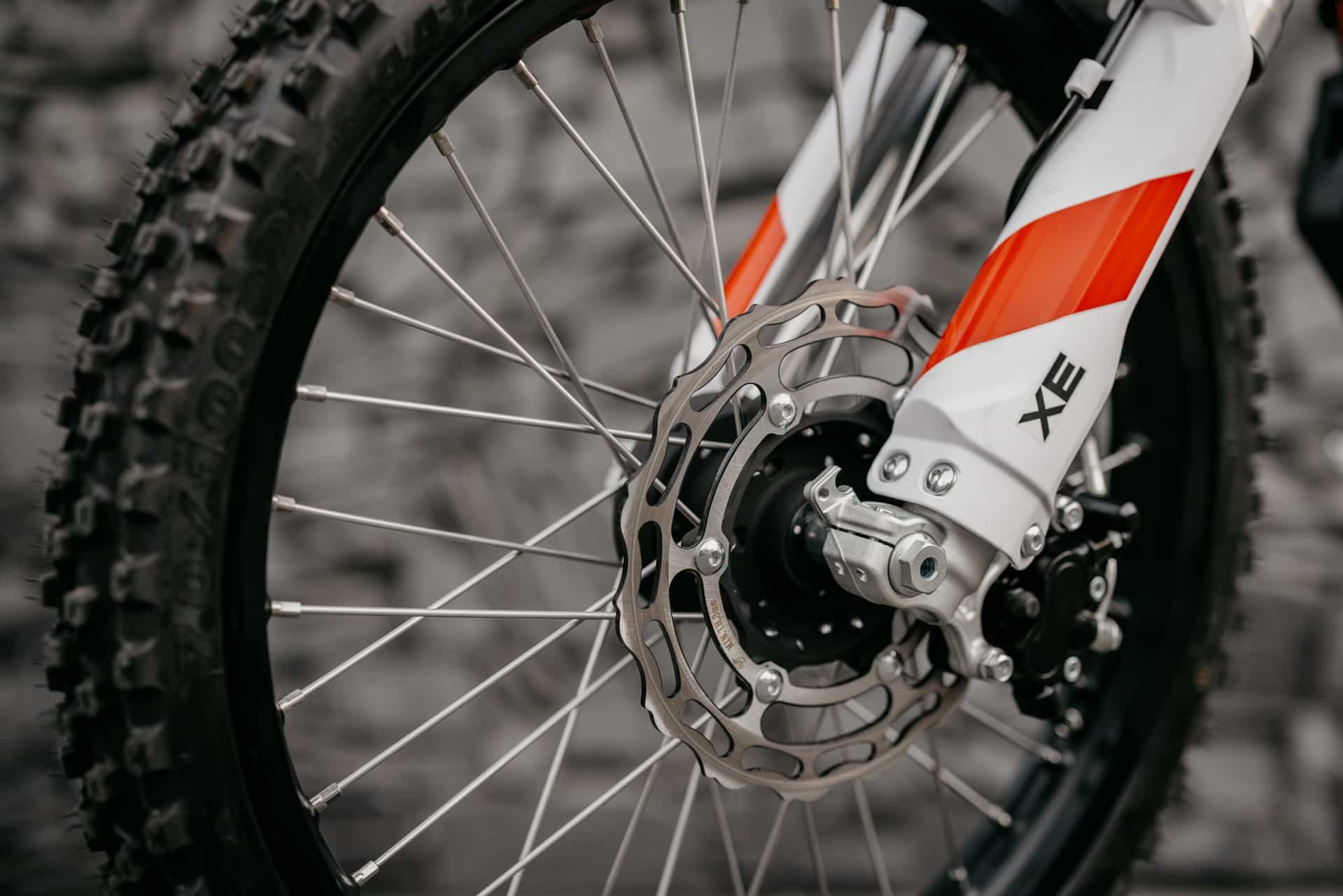Zero Motorcycles introduce la novedosa gama X Line 2025 con las nuevas XB y XE