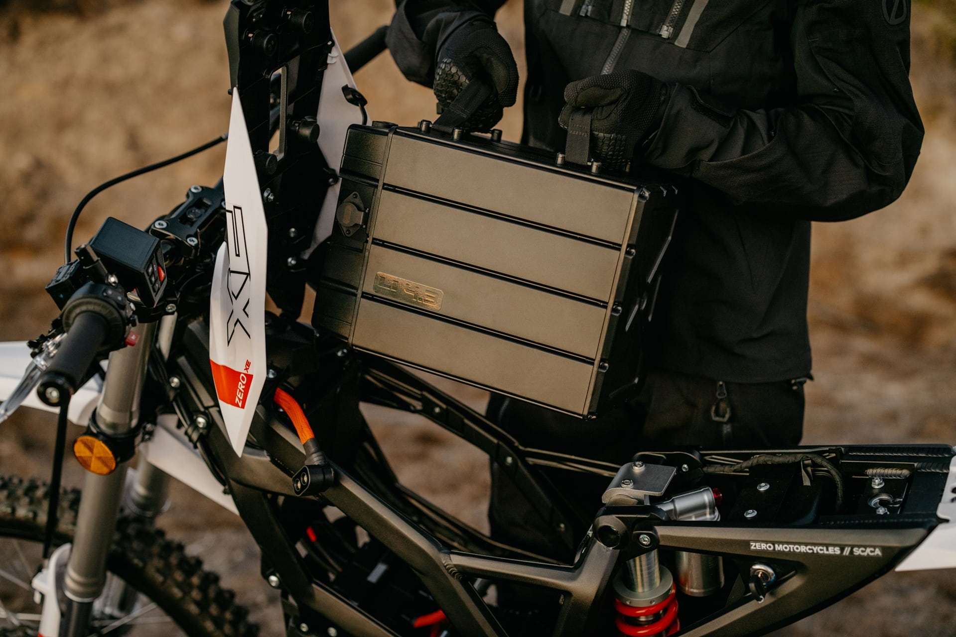 Zero Motorcycles introduce la novedosa gama X Line 2025 con las nuevas XB y XE