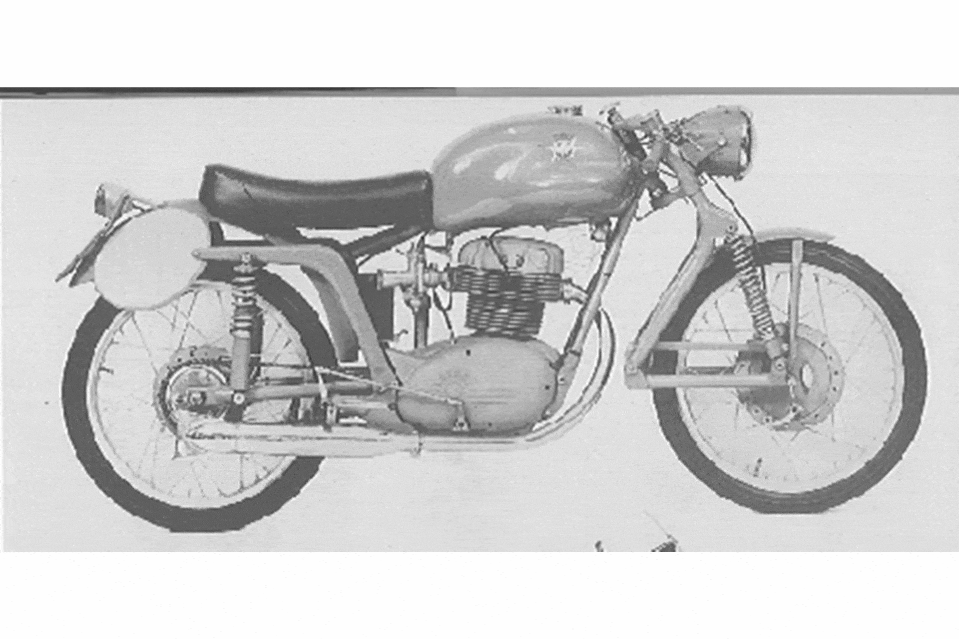 MV Agusta celebra sus 80 años de éxitos, dentro y fuera de la pista