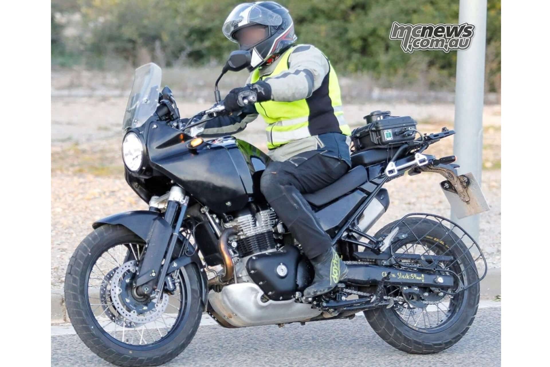 Royal Enfield ultima destalles de su futura Himalayan 650