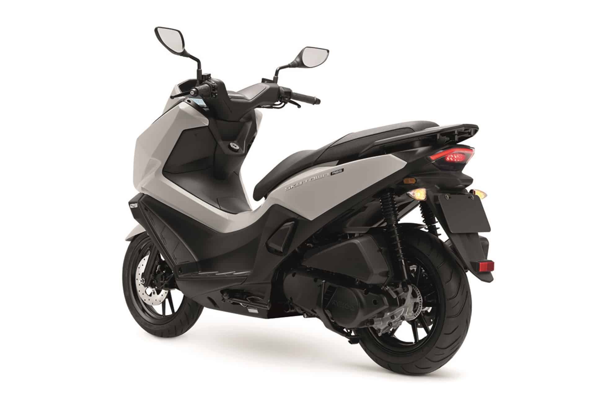 El nuevo Sky Town 125 de KYMCO anuncia una suculenta rebaja en este recién estrenado año 2025